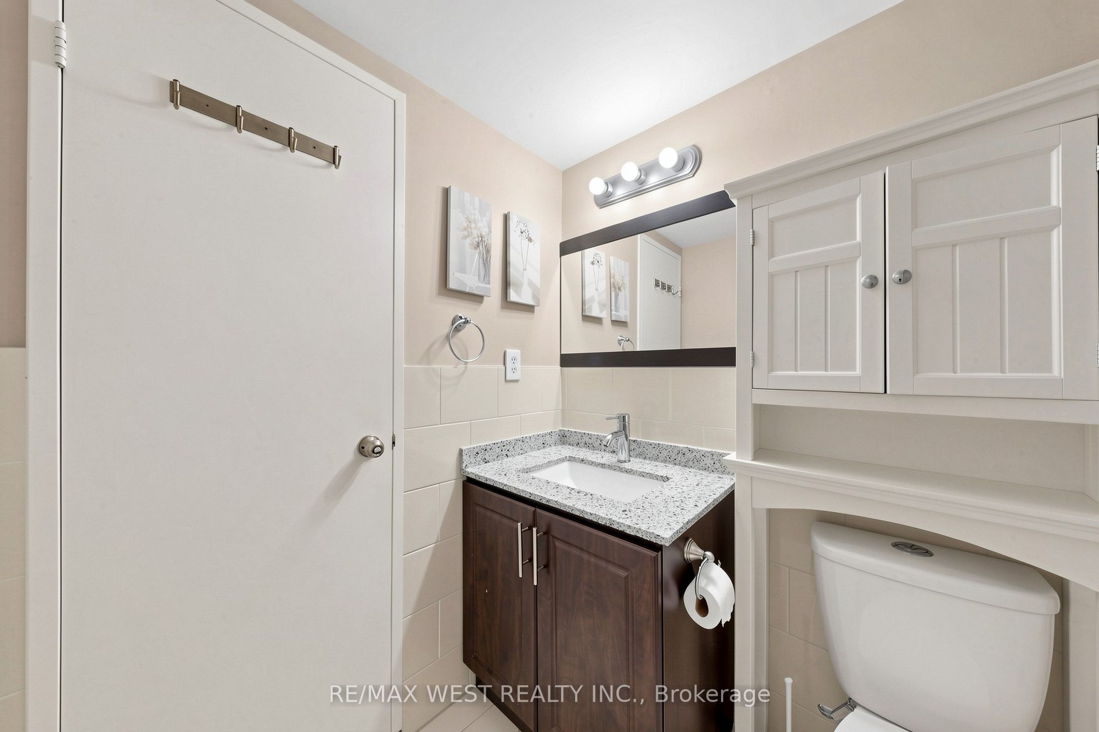 370 Dixon Road 102 Property Photo 27
