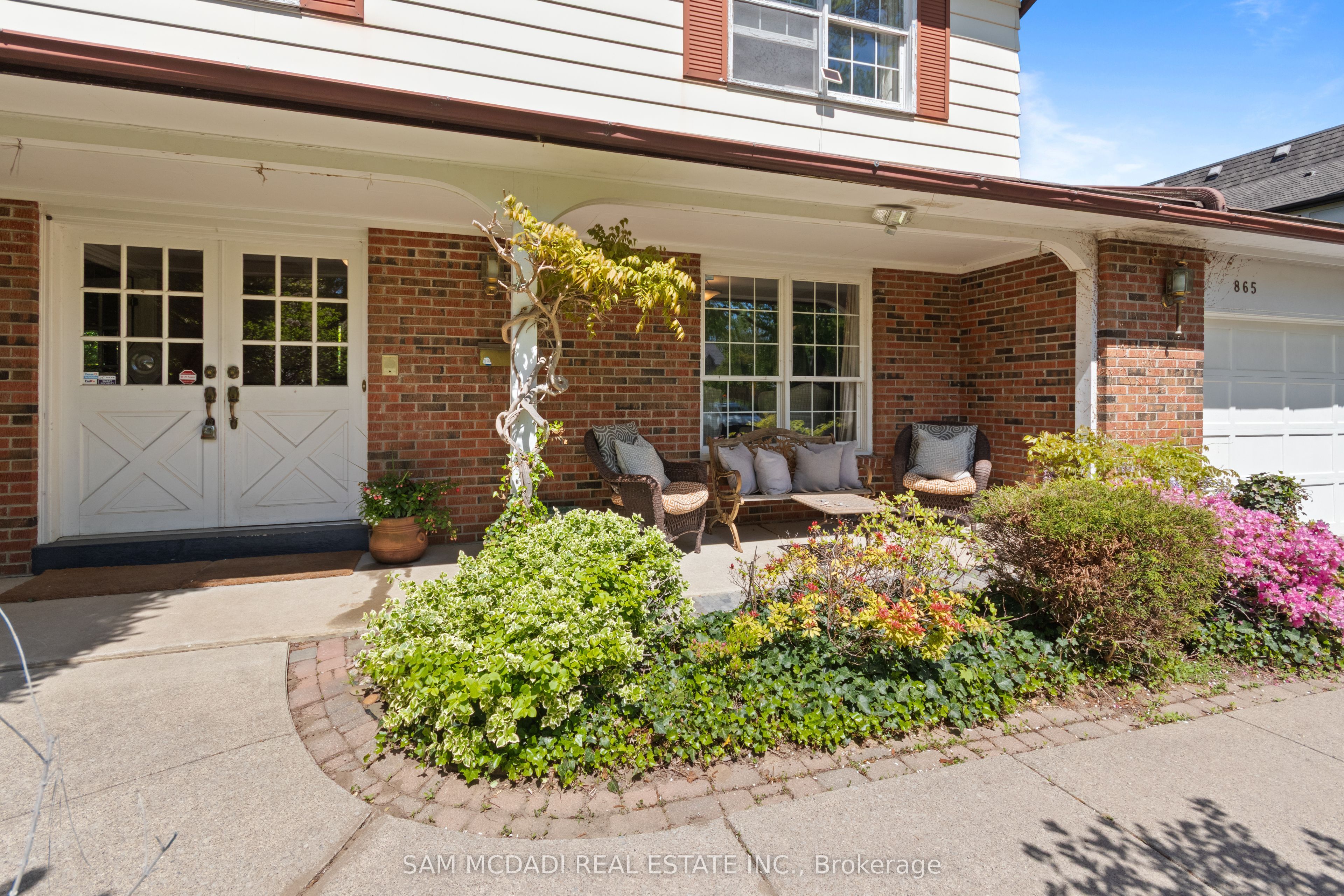 865 Meadow Wood Road Property Photo 4