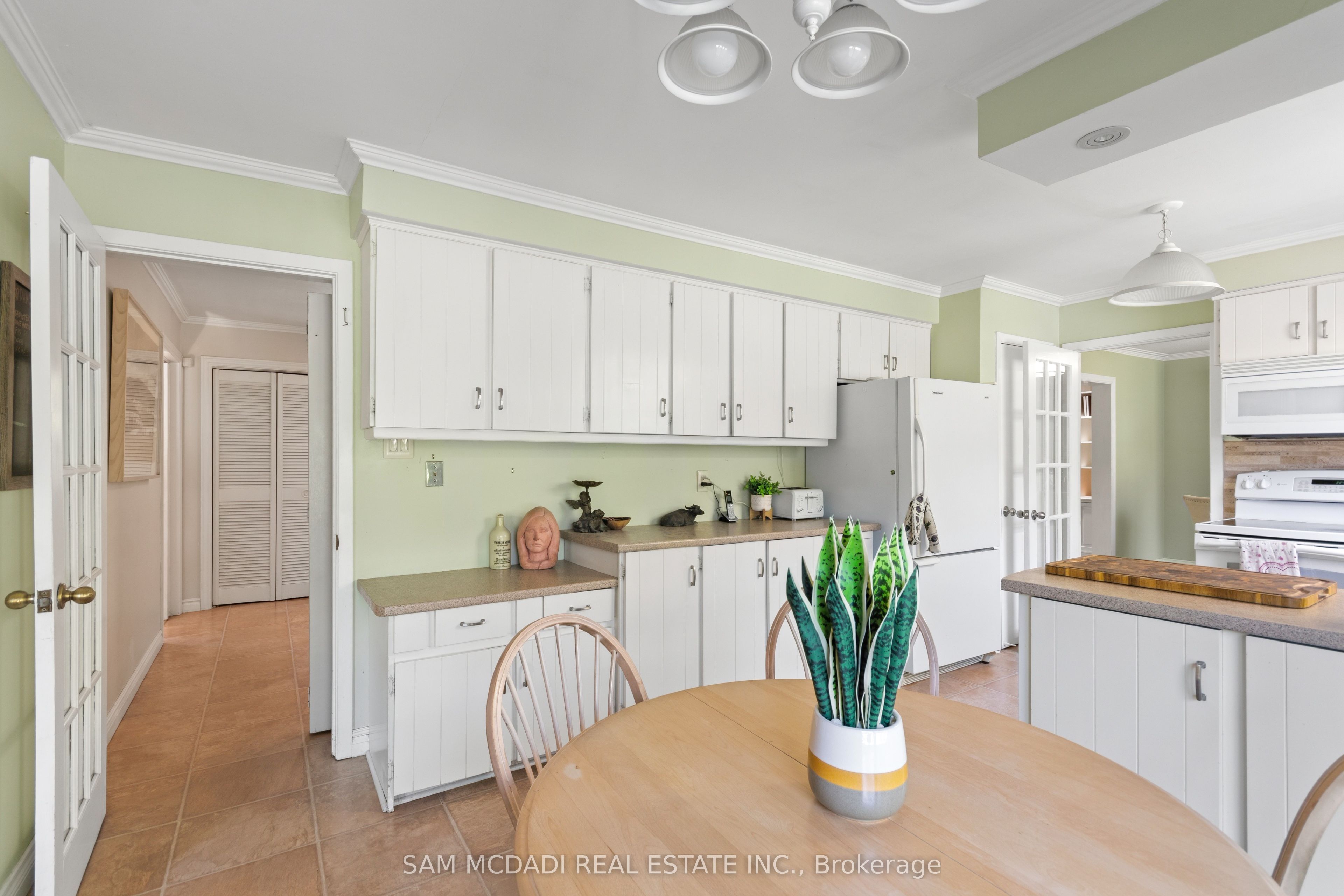 865 Meadow Wood Road Property Photo 14