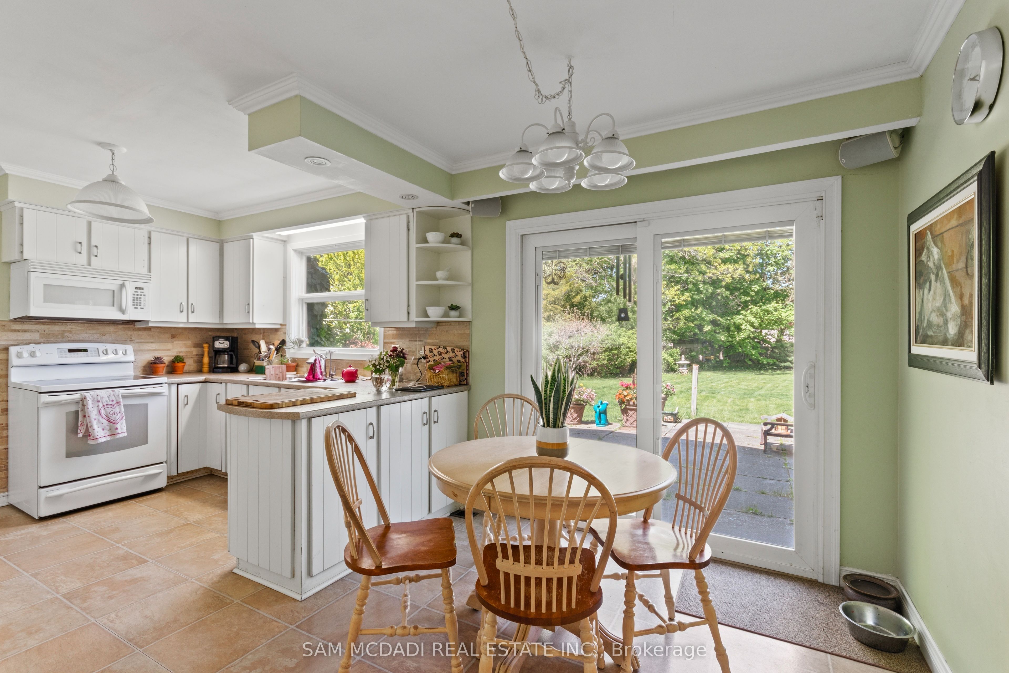 865 Meadow Wood Road Property Photo 16