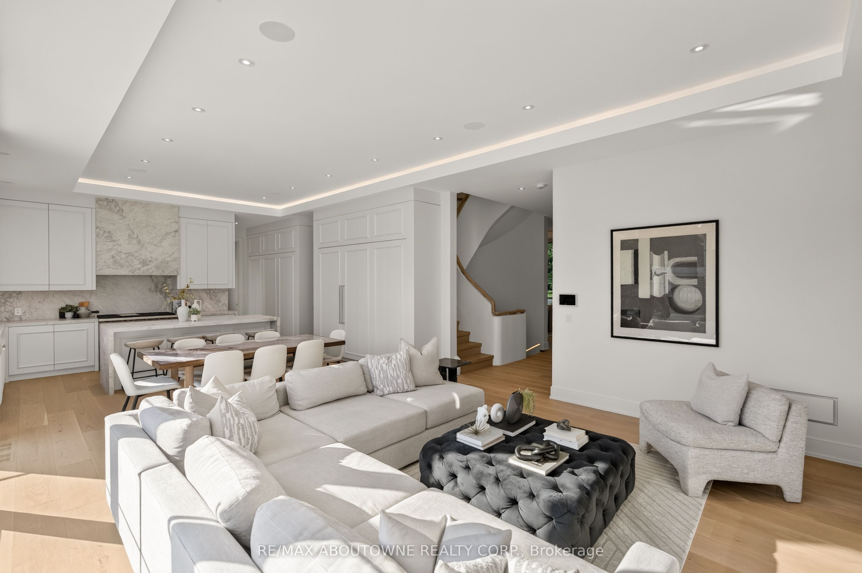 146 Third Line Property Photo 21