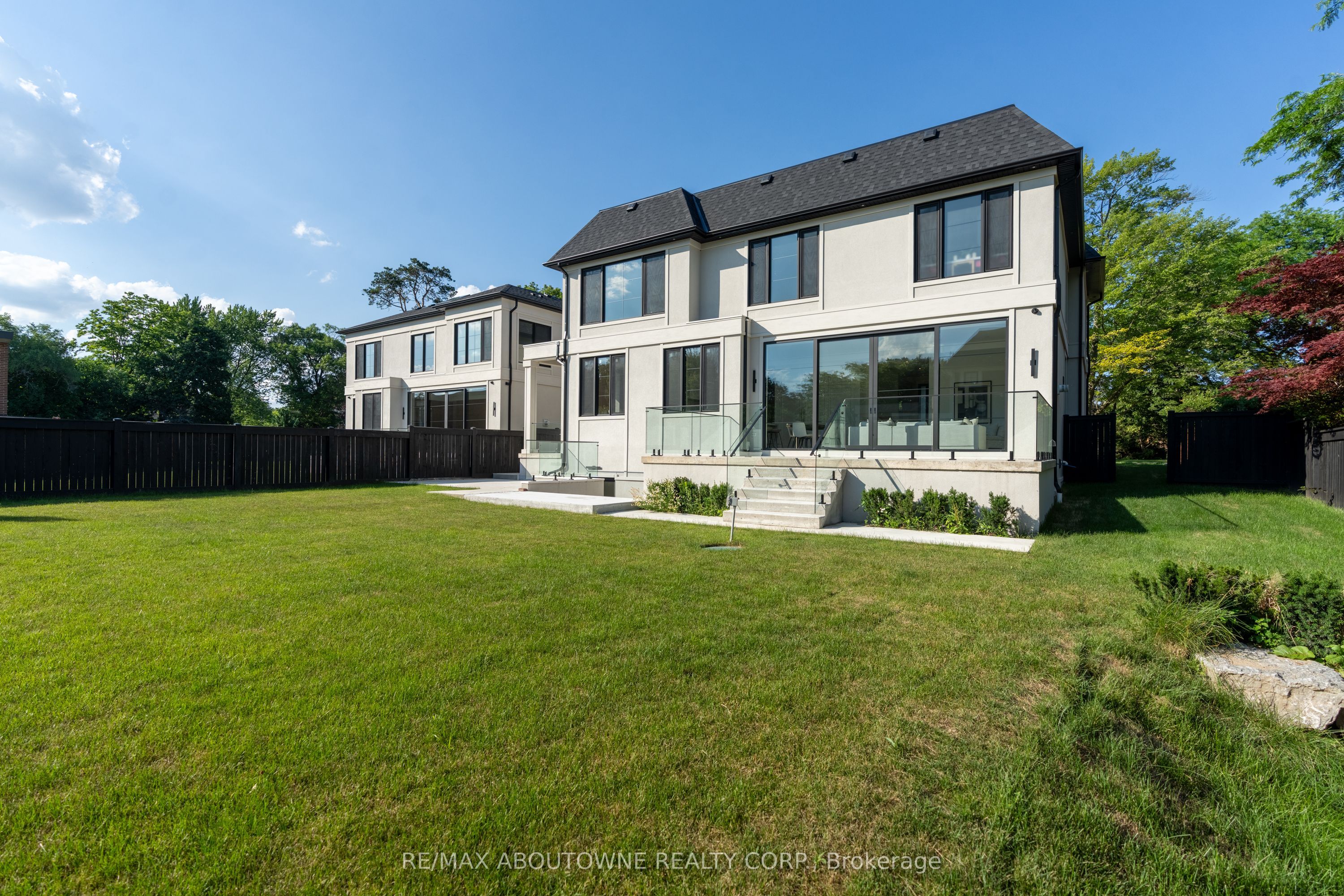 146 Third Line Property Photo 43