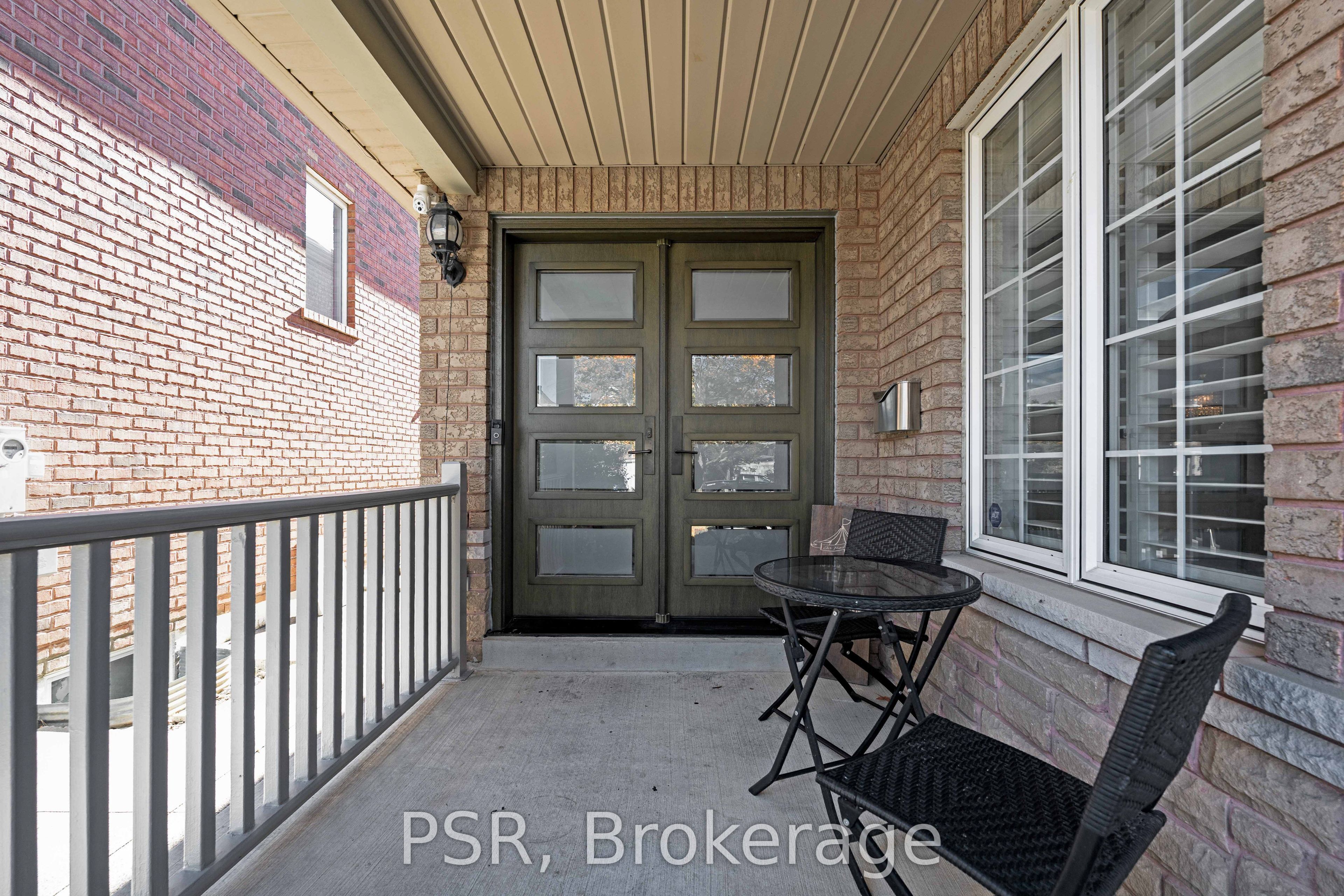 10 Baccarat Crescent Property Photo 5
