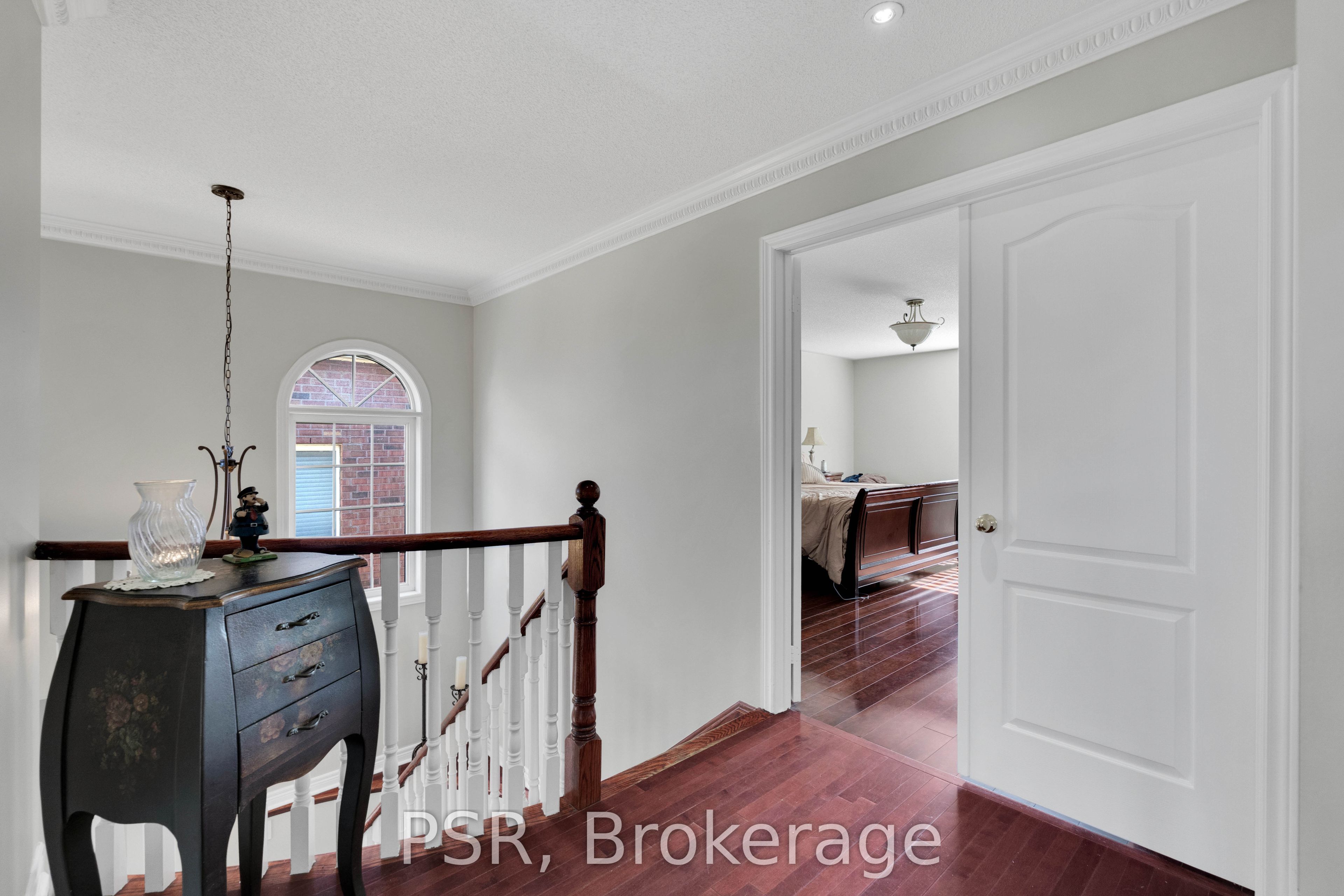 10 Baccarat Crescent Property Photo 22