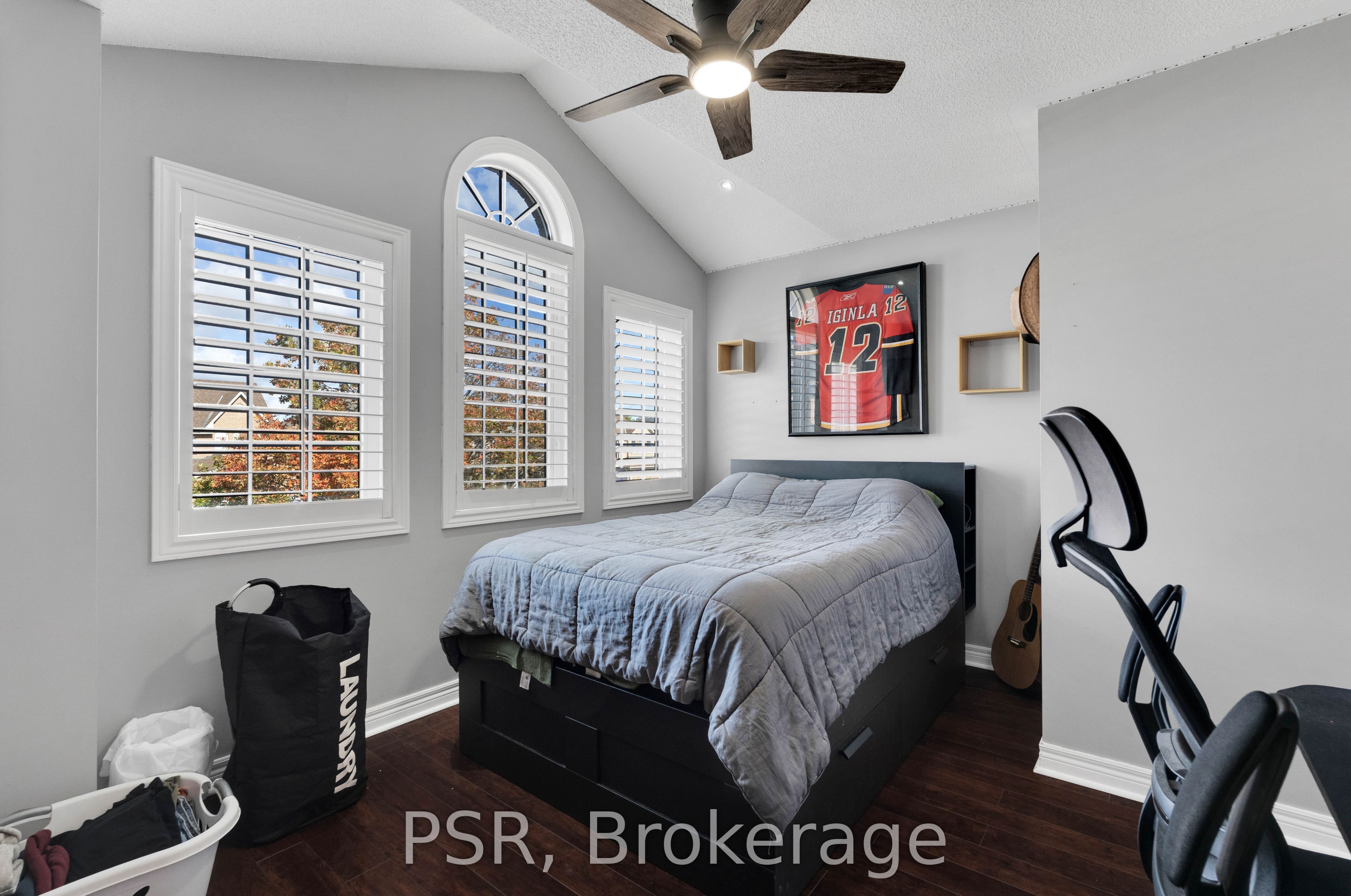 10 Baccarat Crescent Property Photo 31