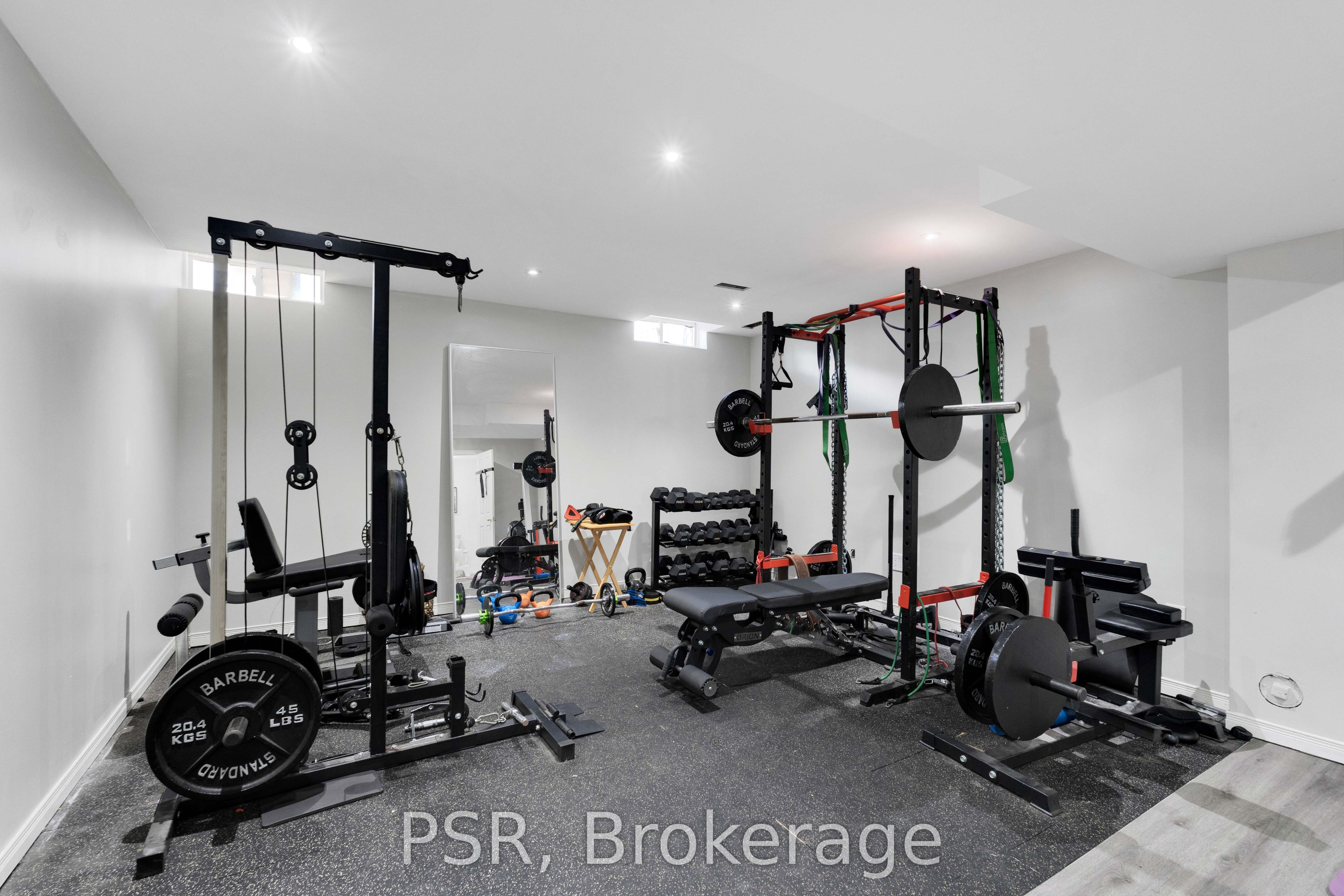 10 Baccarat Crescent Property Photo 34