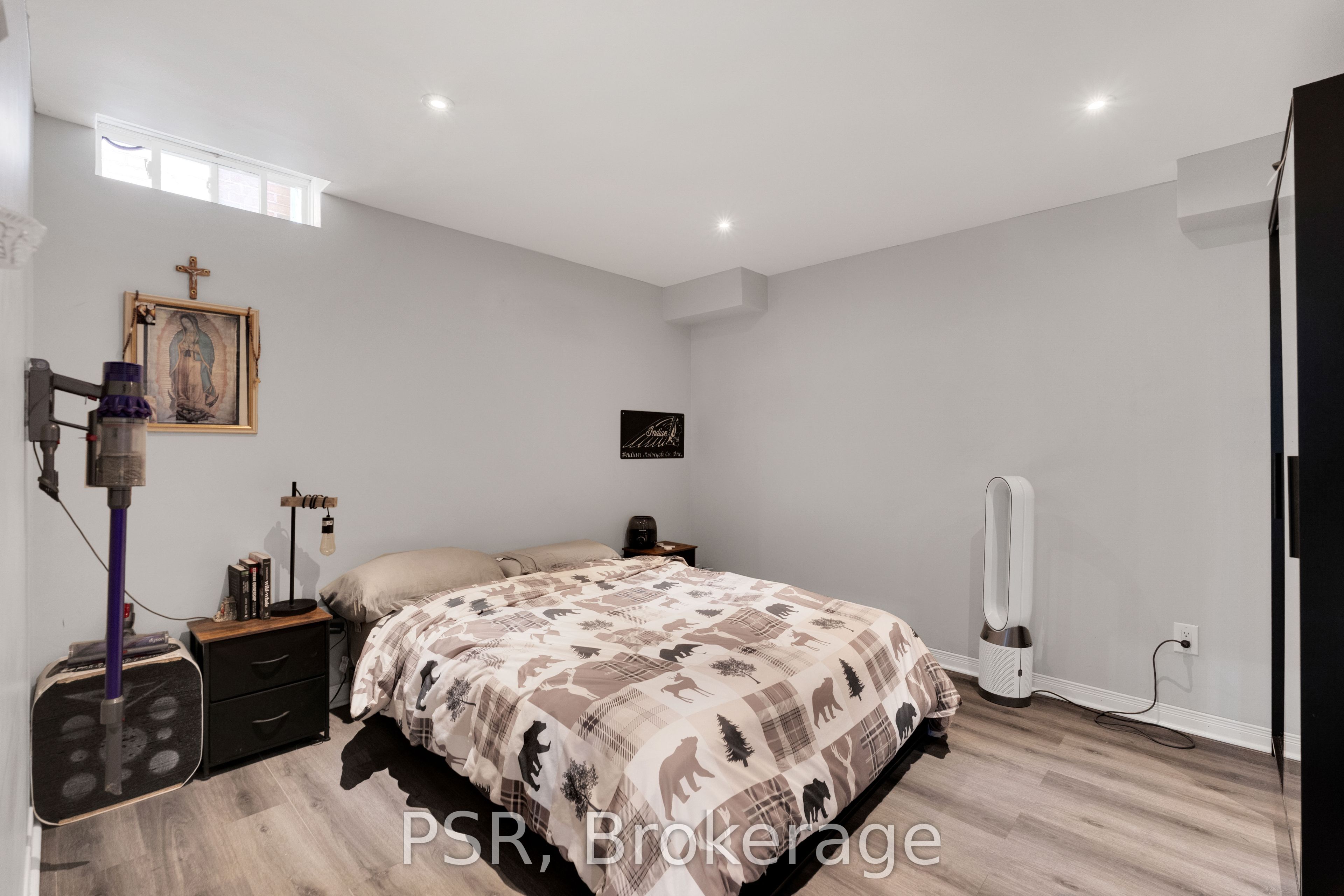 10 Baccarat Crescent Property Photo 35