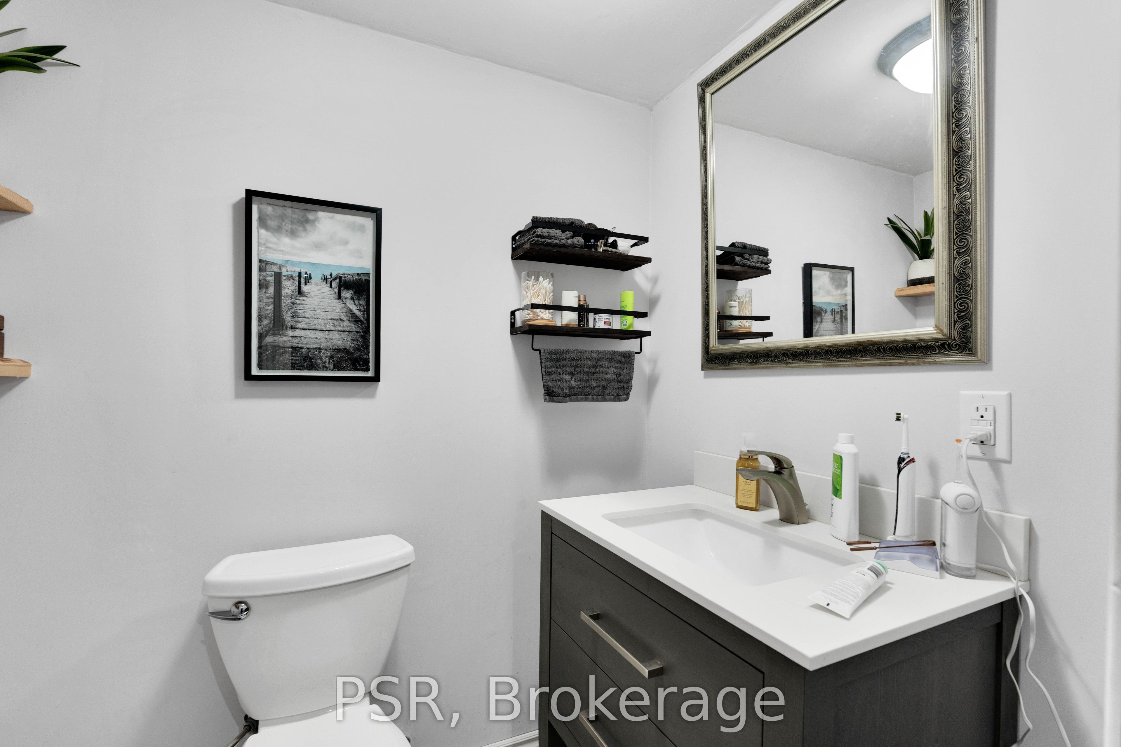 10 Baccarat Crescent Property Photo 38