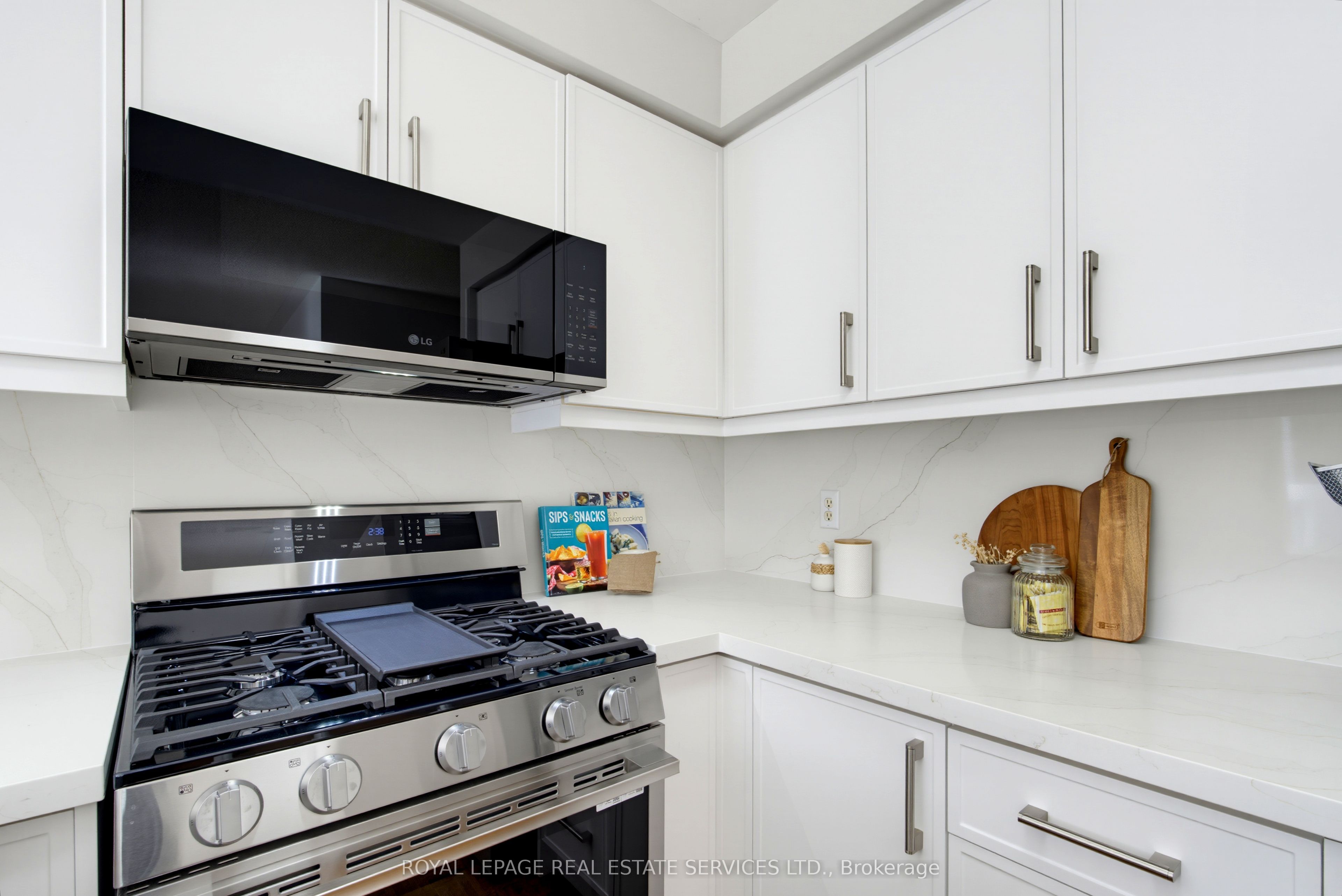 5582 Kimmeridge Gate Property Photo 17