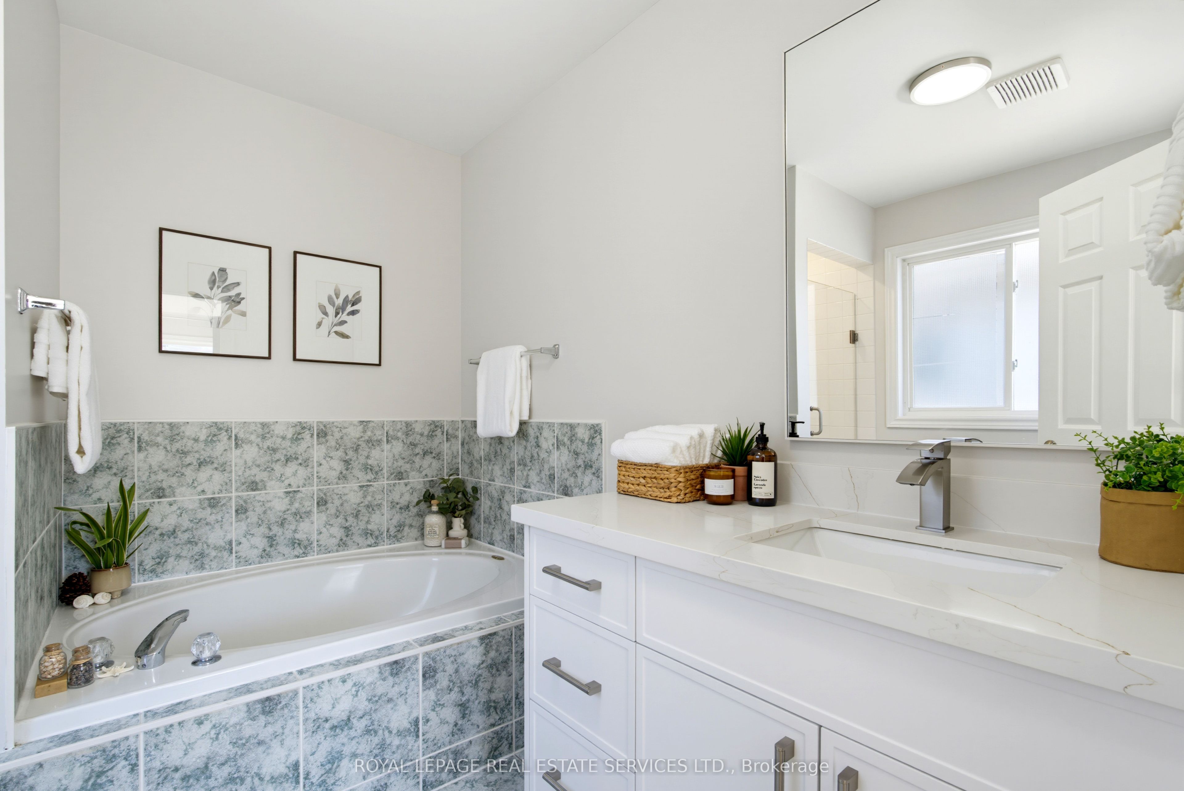 5582 Kimmeridge Gate Property Photo 25