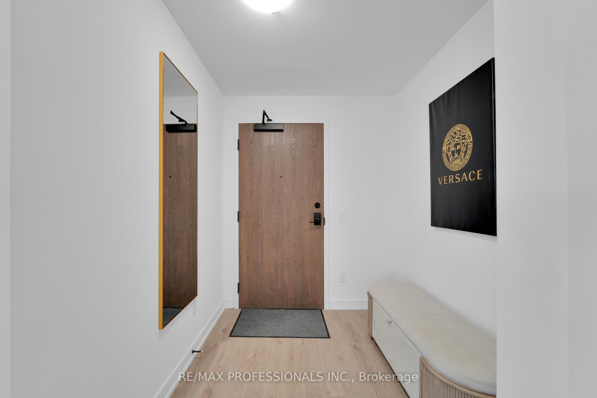 1035 Southdown Road 1402 Property Photo 3