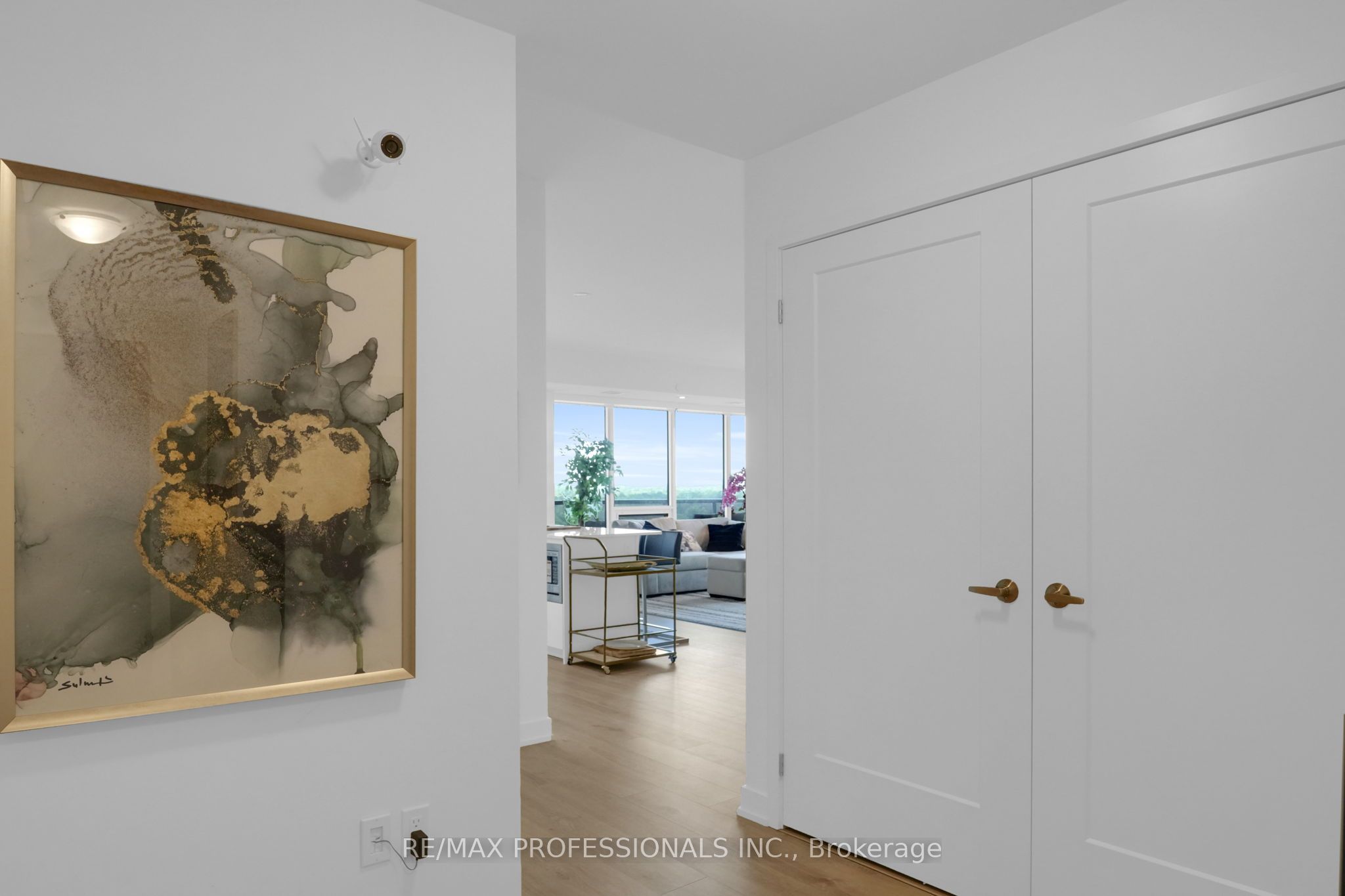 1035 Southdown Road 1402 Property Photo 5