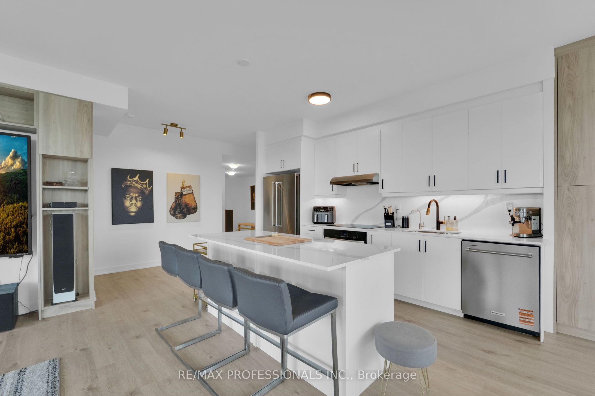 1035 Southdown Road 1402 Property Photo 11