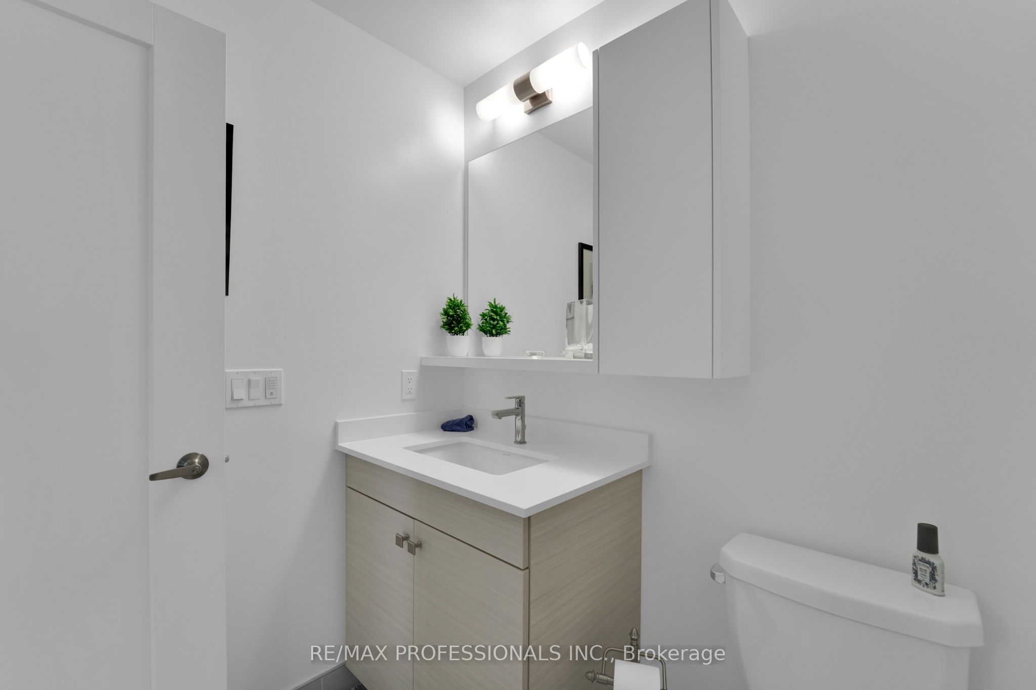 1035 Southdown Road 1402 Property Photo 32