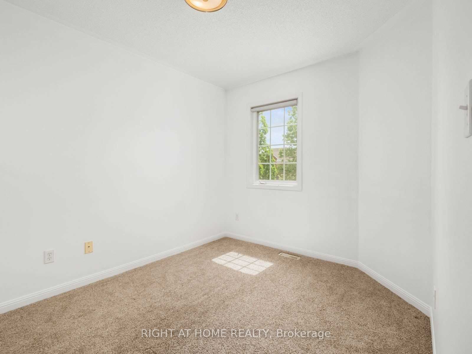 5555 Bridgeport Gate Property Photo 21
