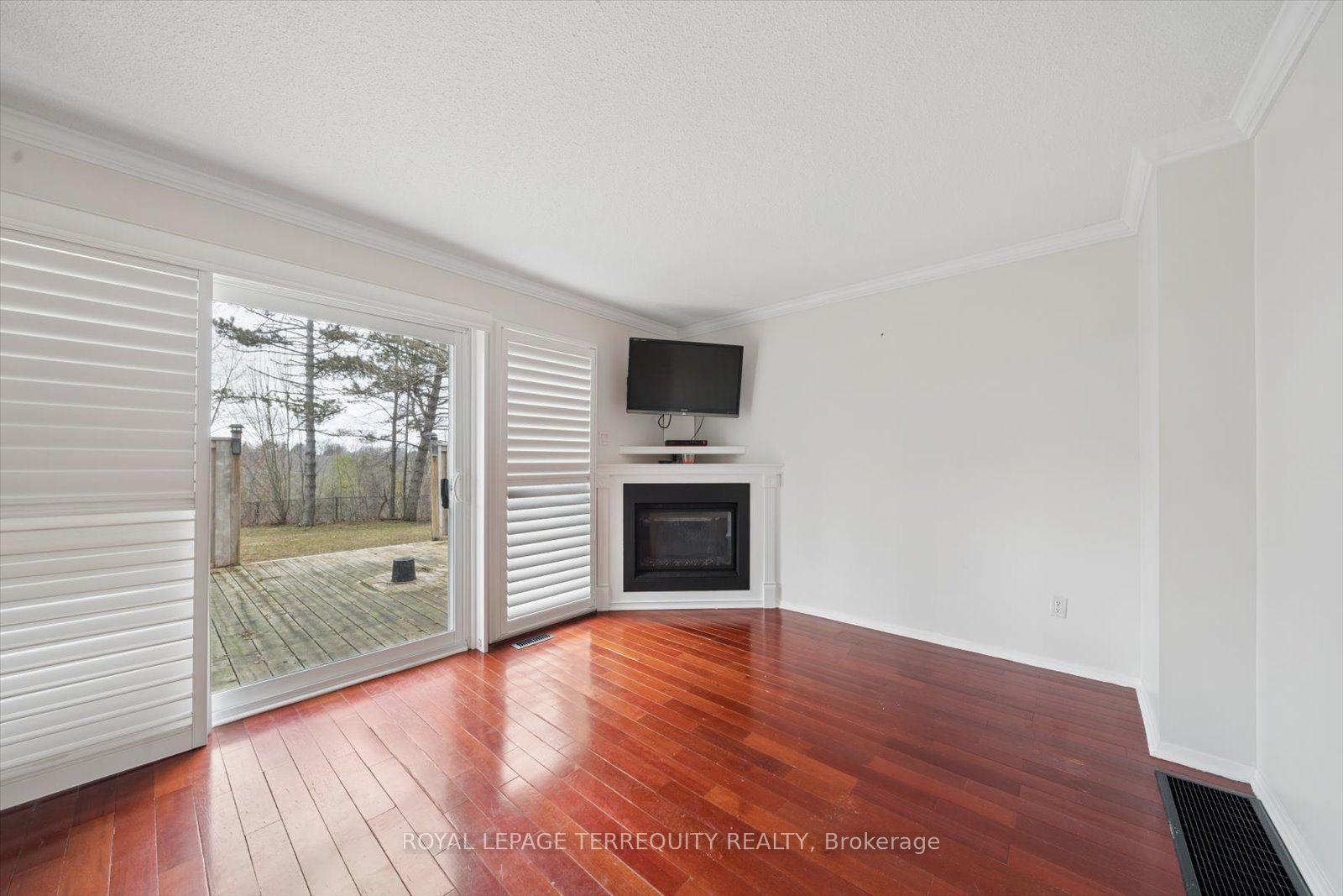 1825 Hyde Mill Crescent Property Photo 6