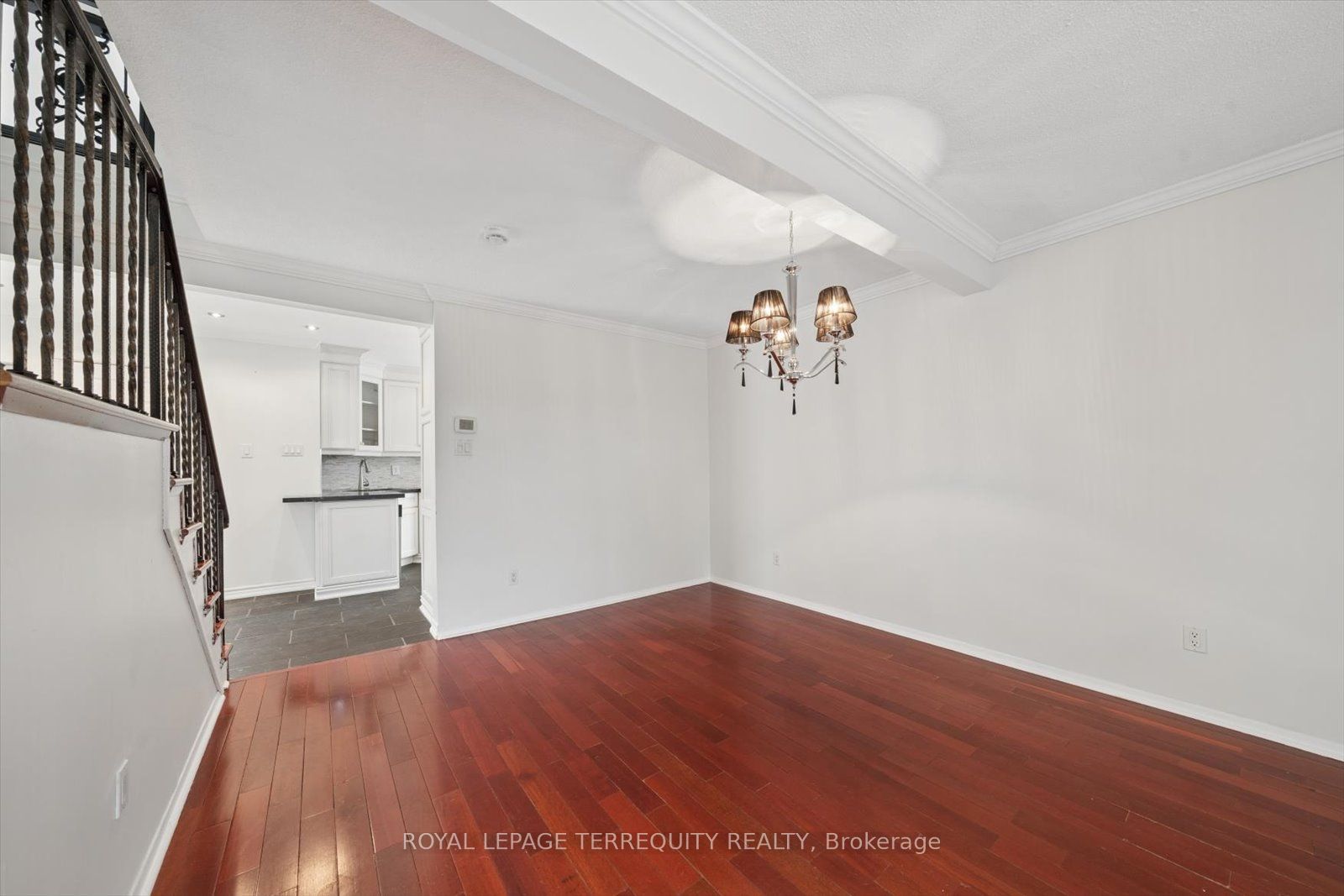 1825 Hyde Mill Crescent Property Photo 9