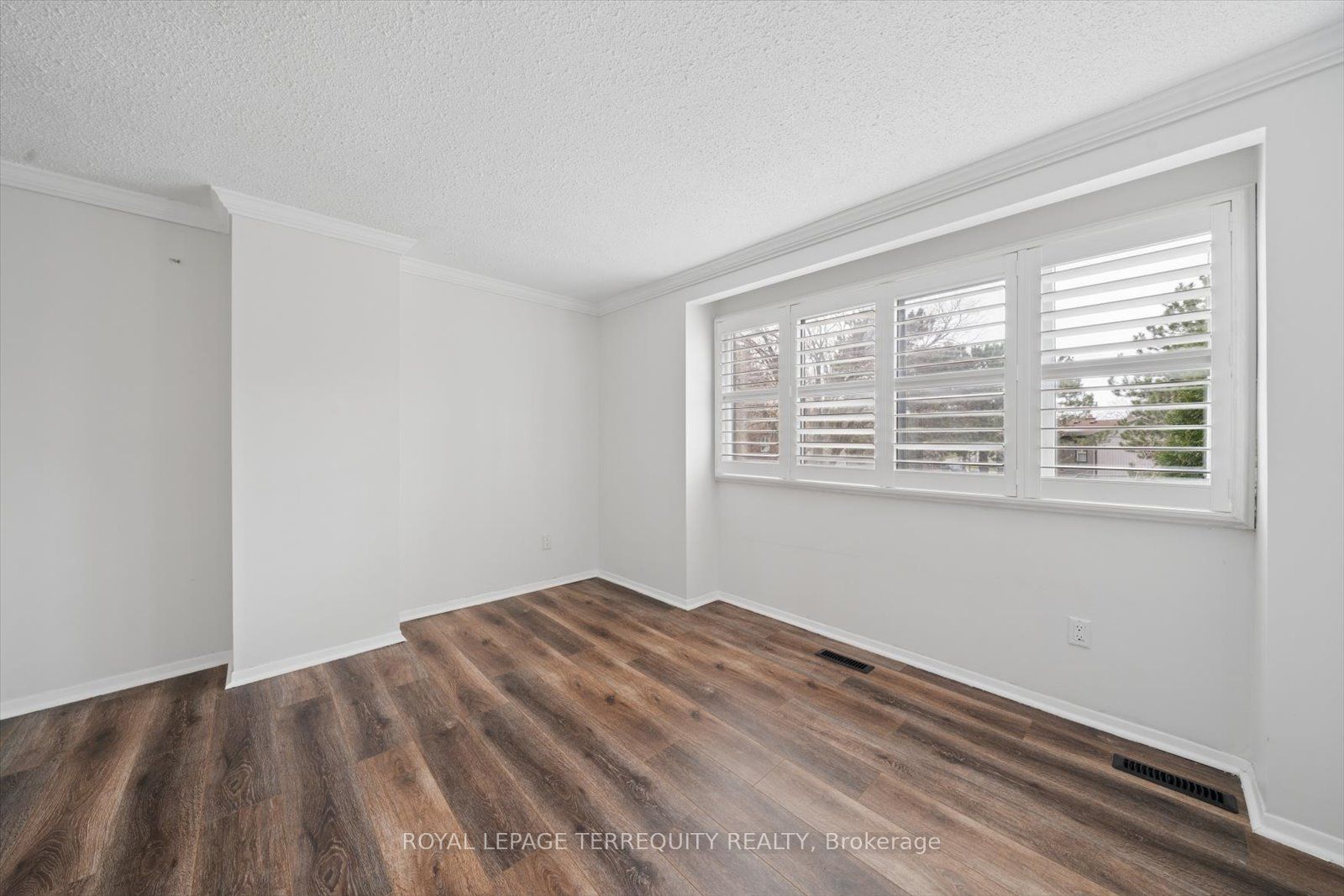 1825 Hyde Mill Crescent Property Photo 20