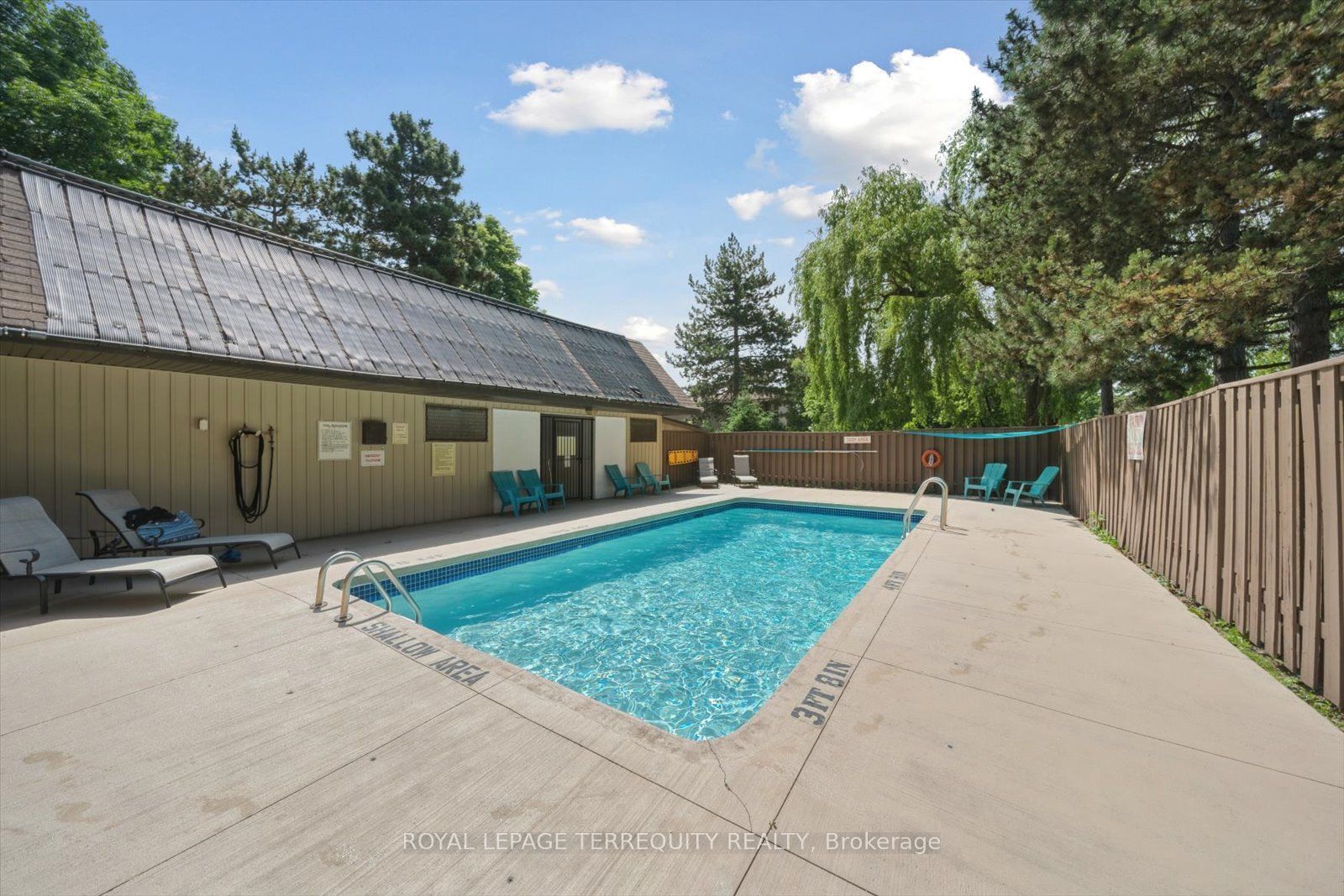 1825 Hyde Mill Crescent Property Photo 49