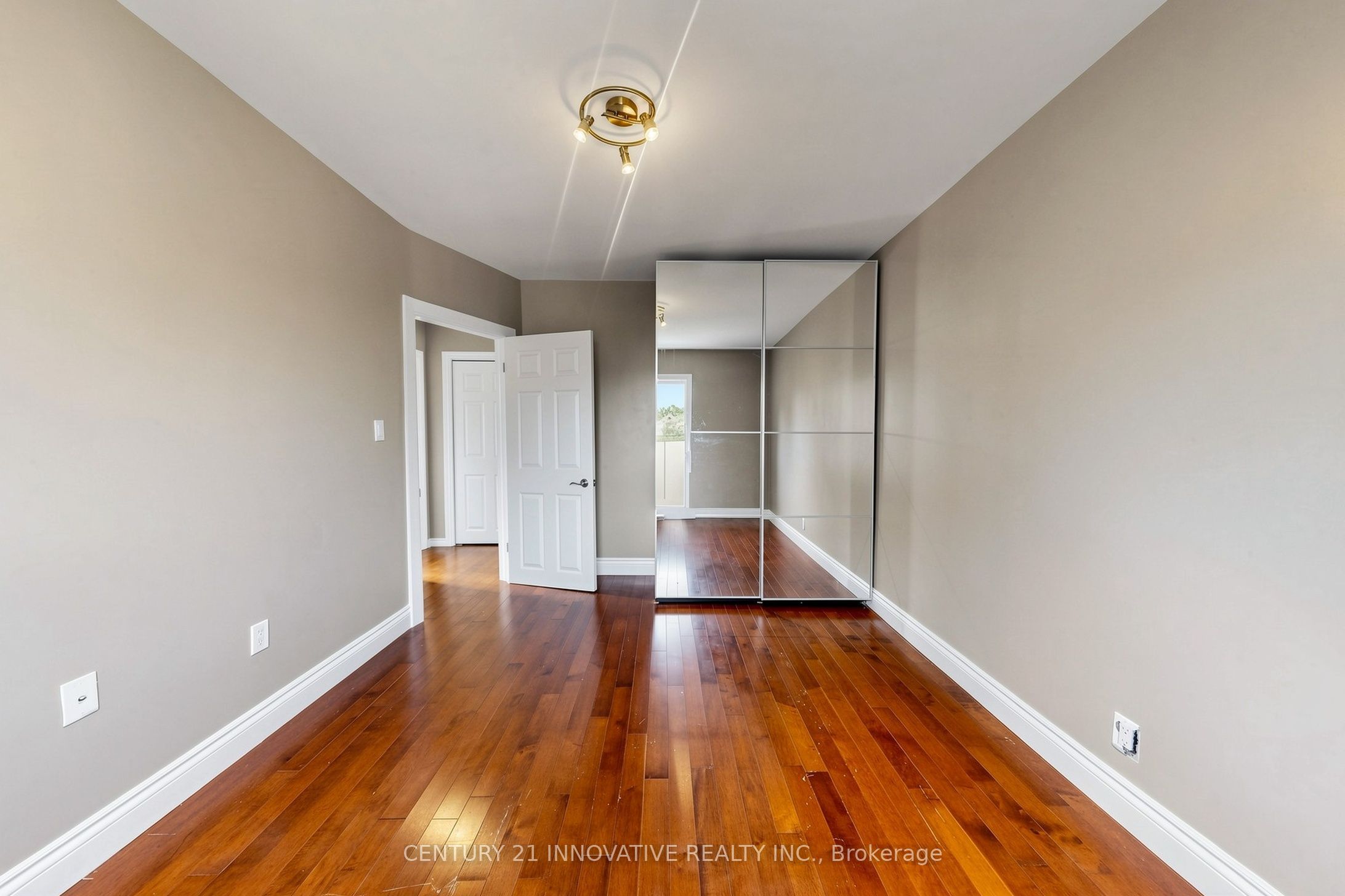 59 Manitoba Street Property Photo 17