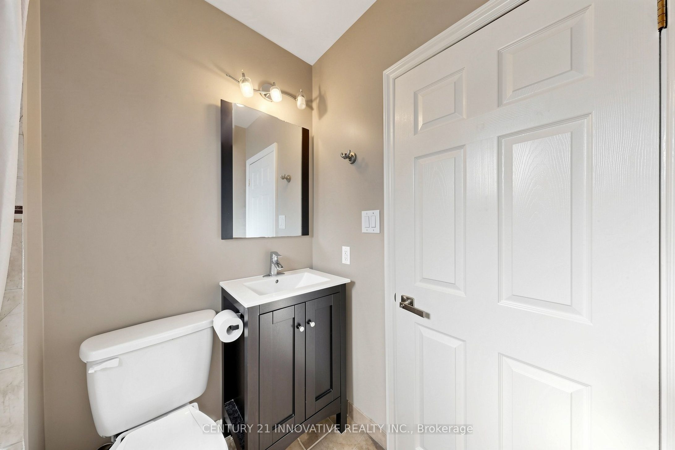 59 Manitoba Street Property Photo 20