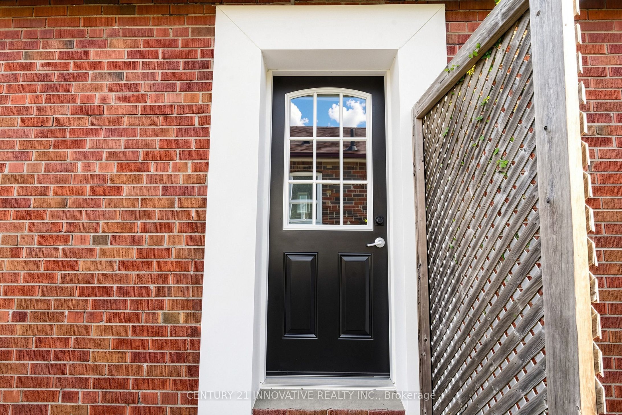 59 Manitoba Street Property Photo 33