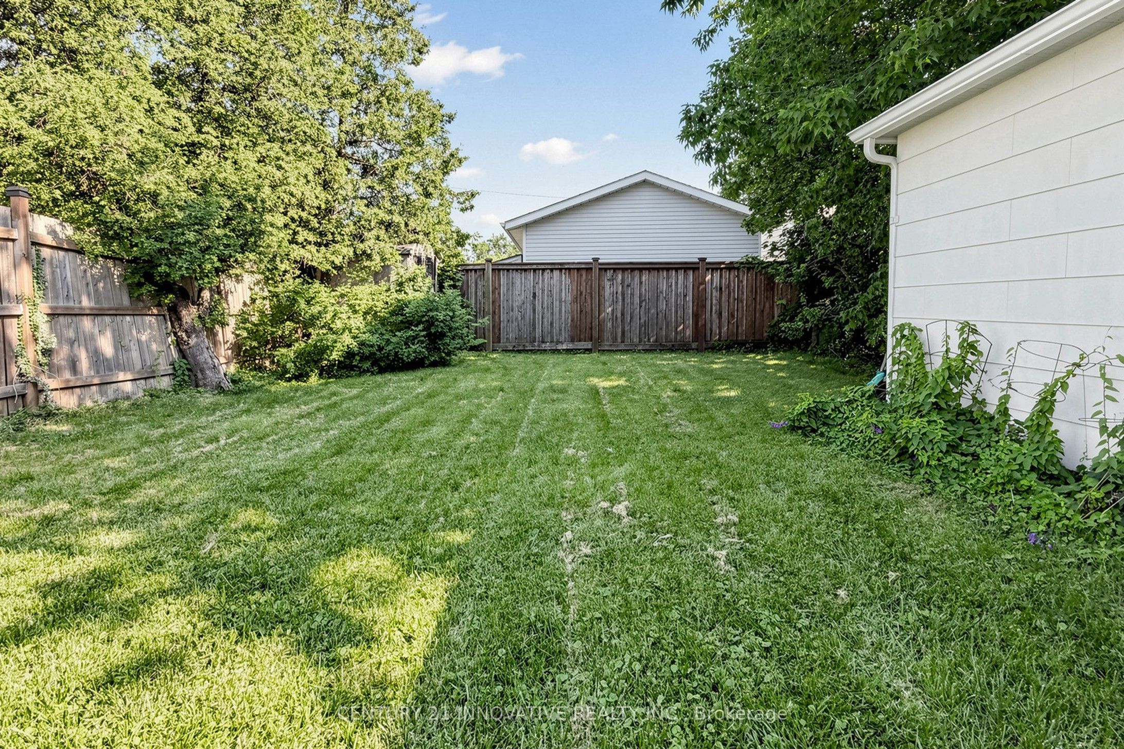 59 Manitoba Street Property Photo 38