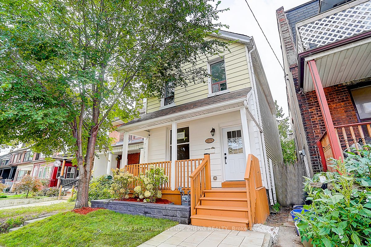 2179 Dundas Street W Property Photo 1