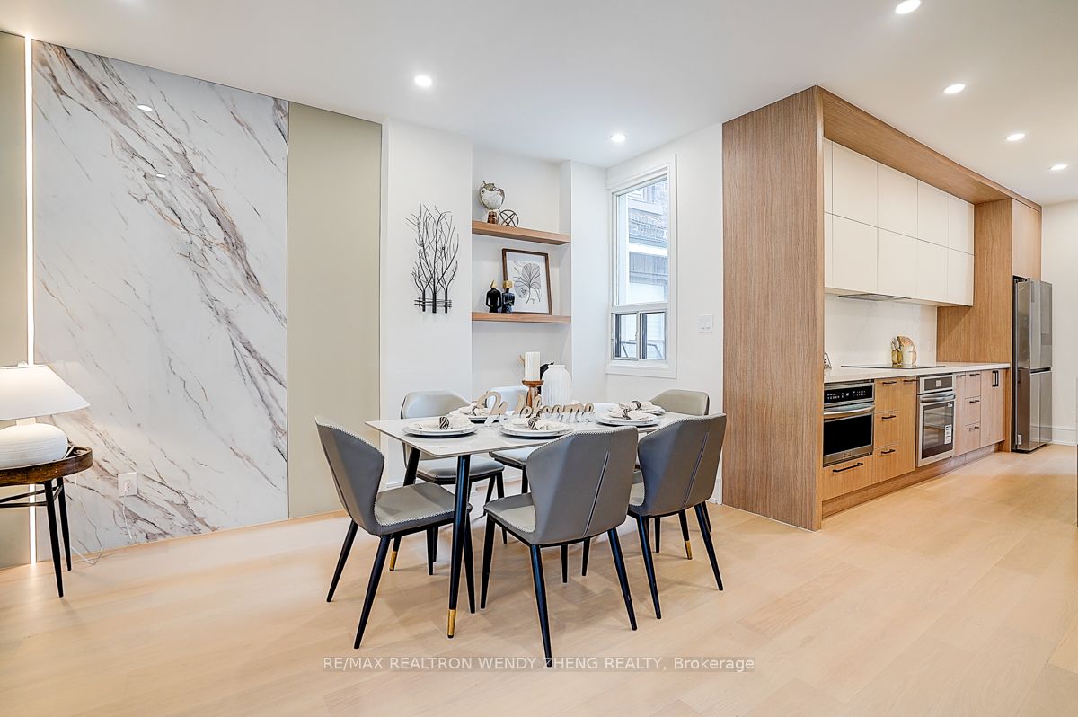 2179 Dundas Street W Property Photo 10