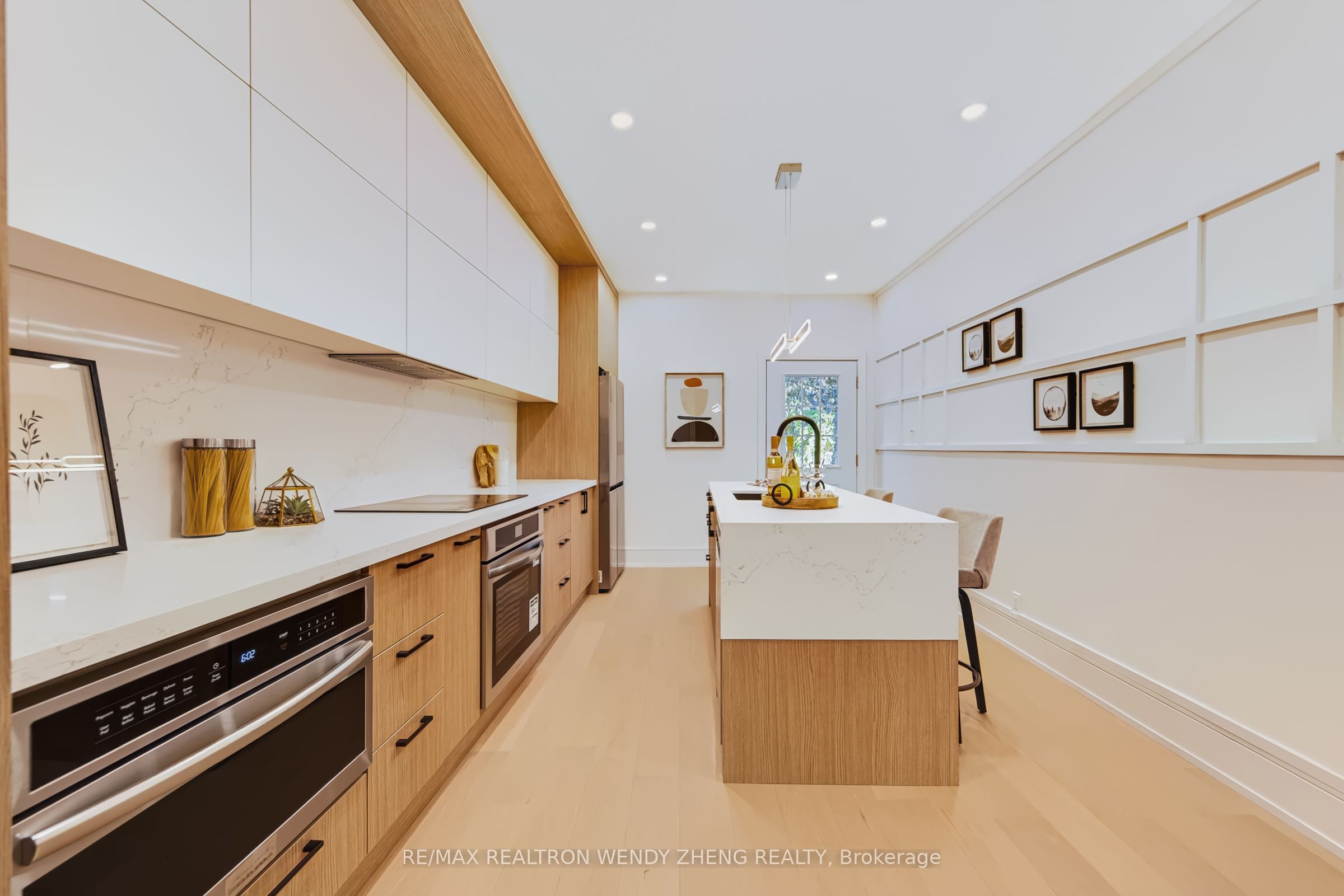 2179 Dundas Street W Property Photo 41