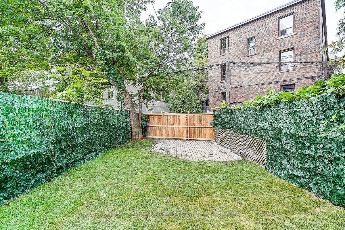 2179 Dundas Street W Property Photo 48