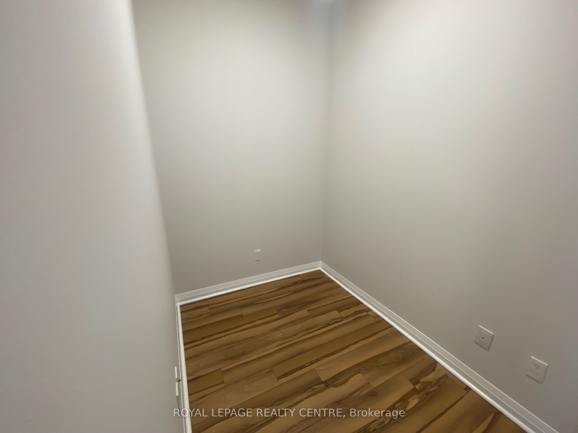 55 Eglinton Avenue W 2108 Property Photo 10