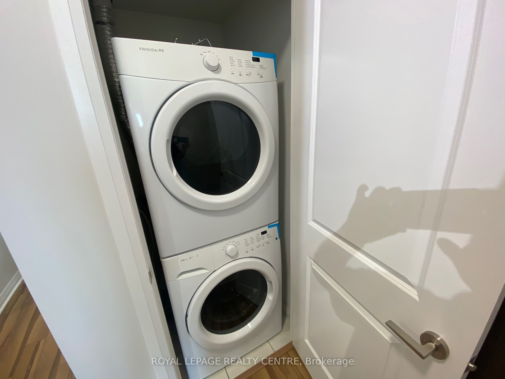 55 Eglinton Avenue W 2108 Property Photo 11