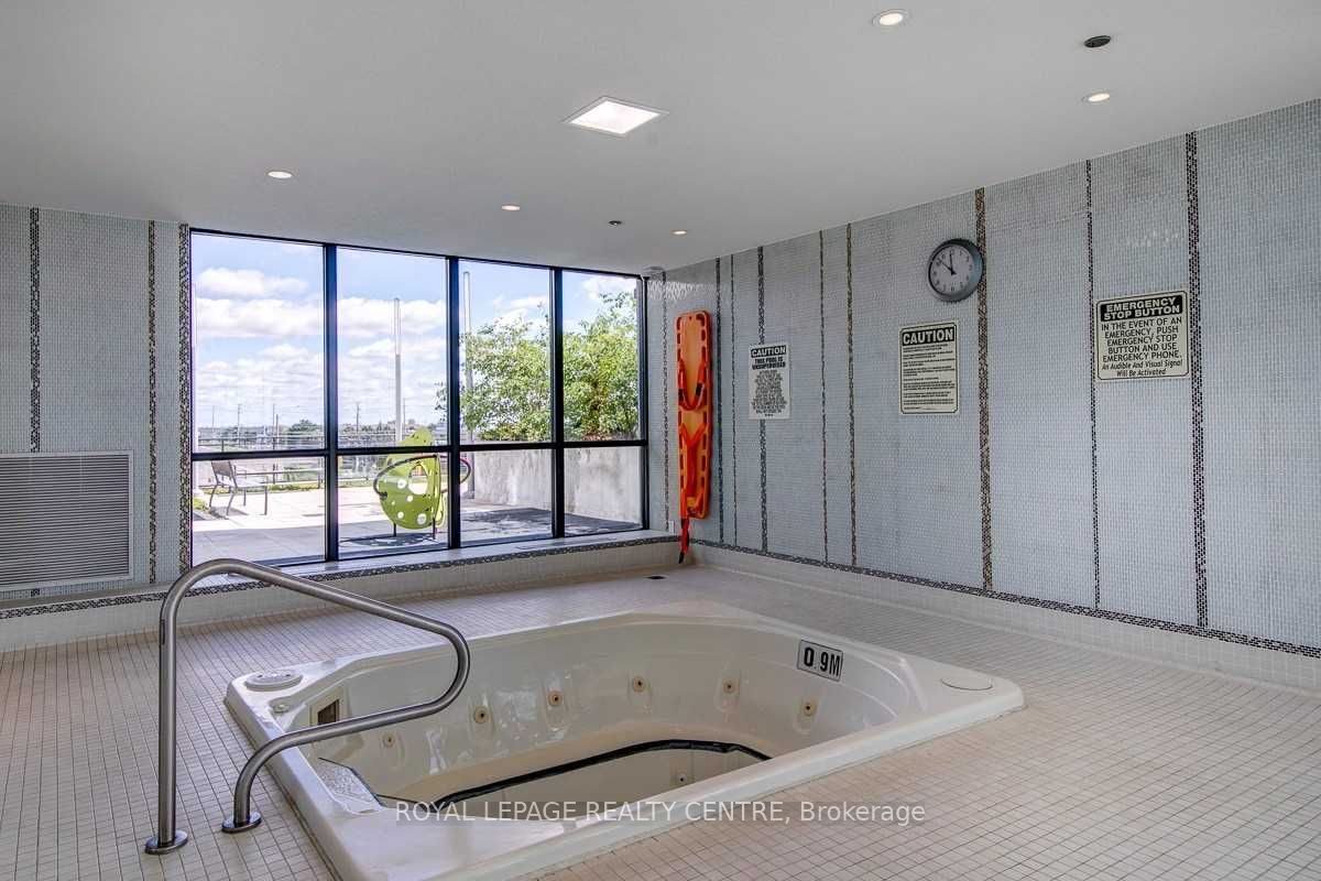 55 Eglinton Avenue W 2108 Property Photo 13