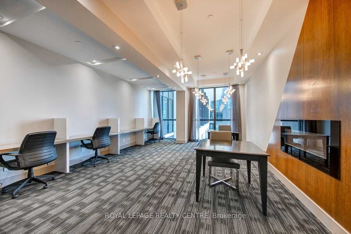 55 Eglinton Avenue W 2108 Property Photo 18