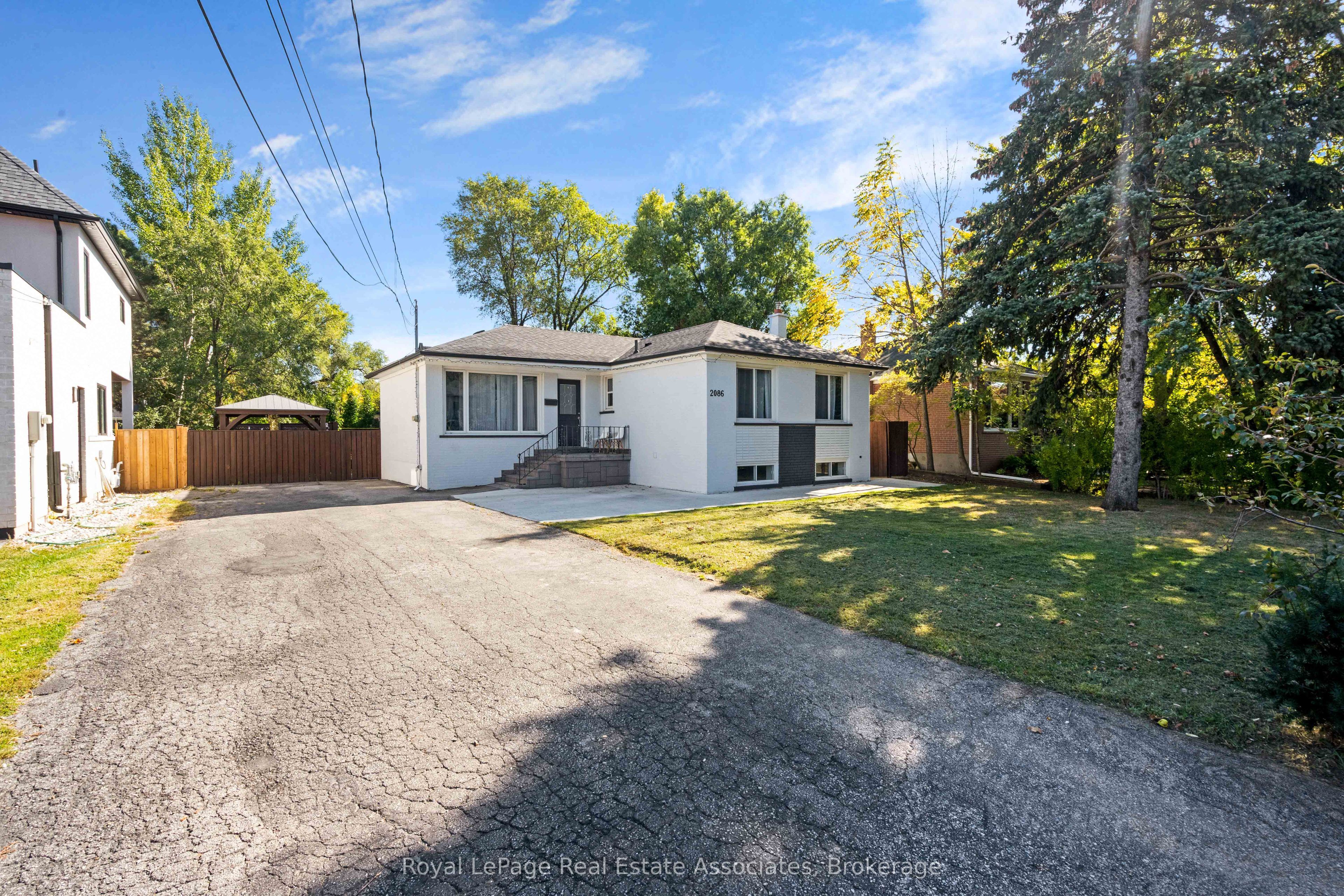 2086 Bridge Road Property Photo 3