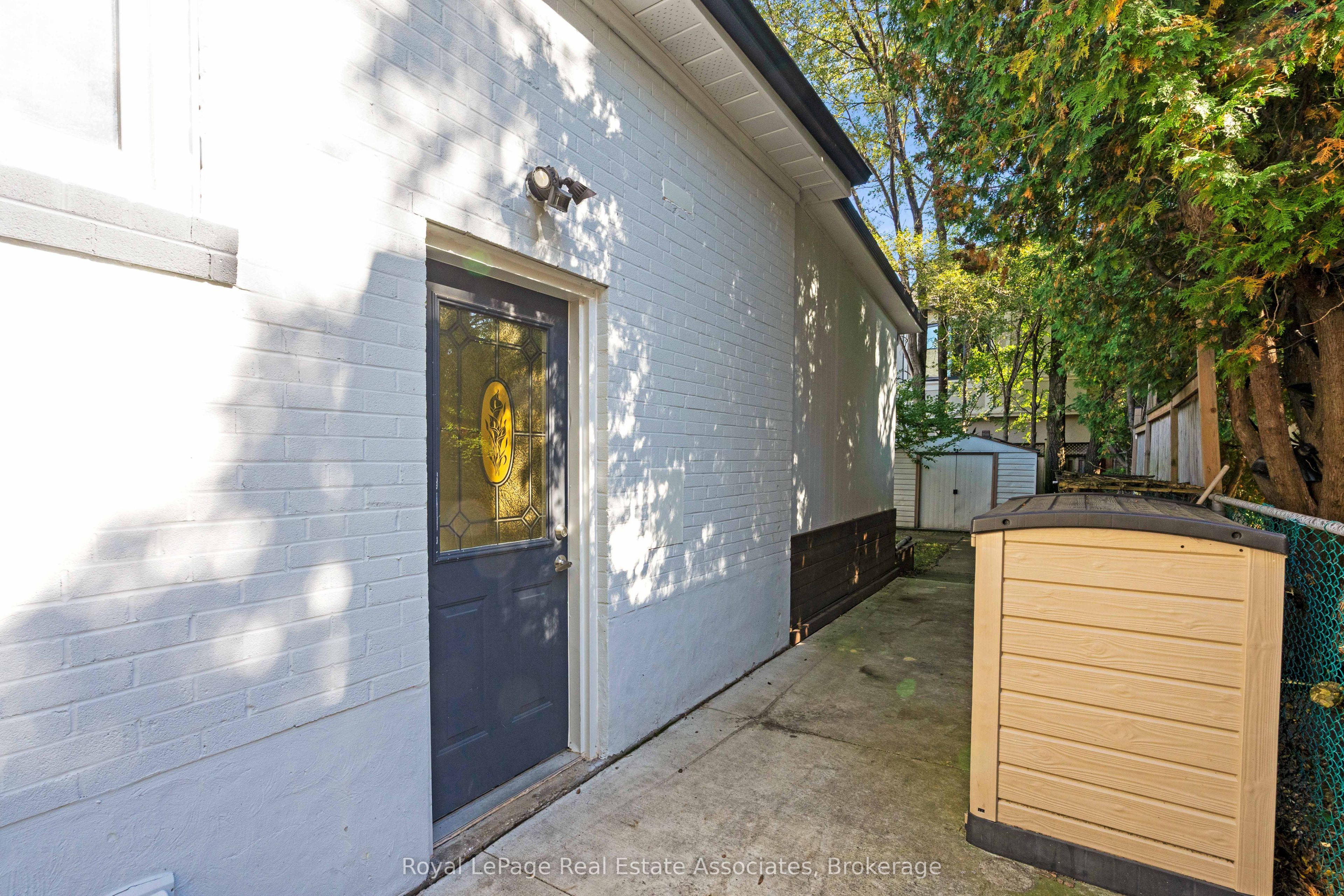 2086 Bridge Road Property Photo 21