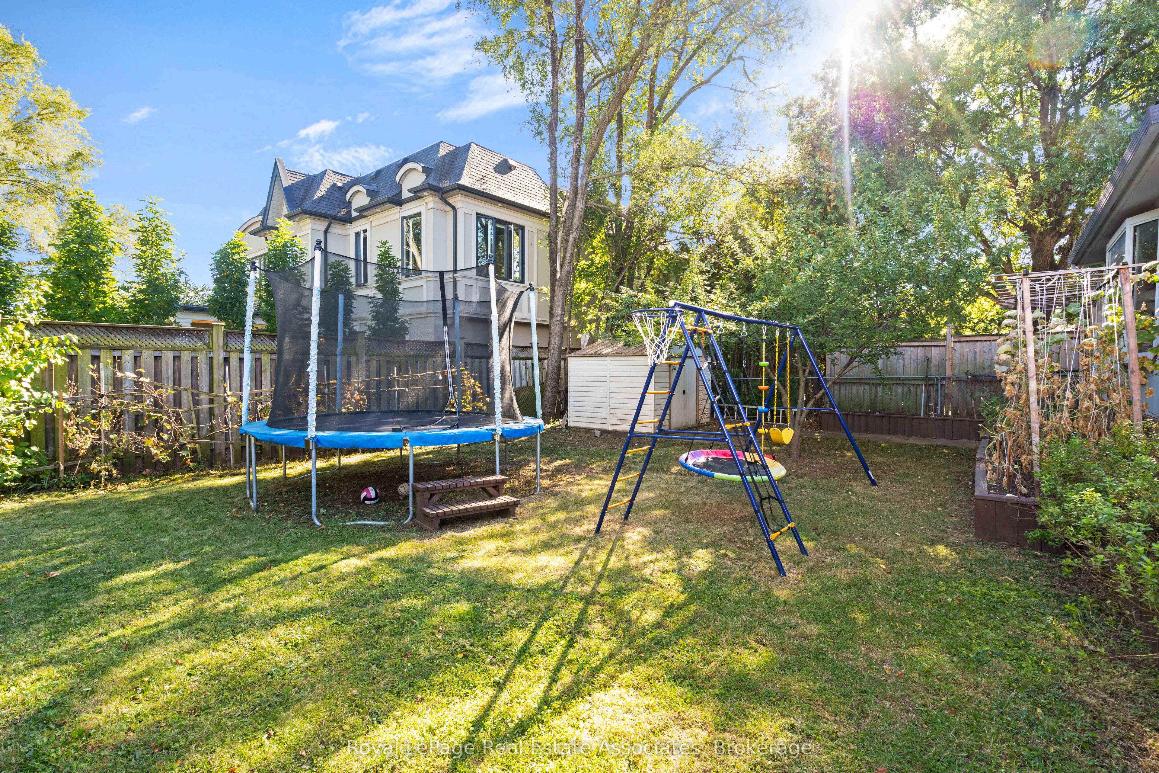 2086 Bridge Road Property Photo 37