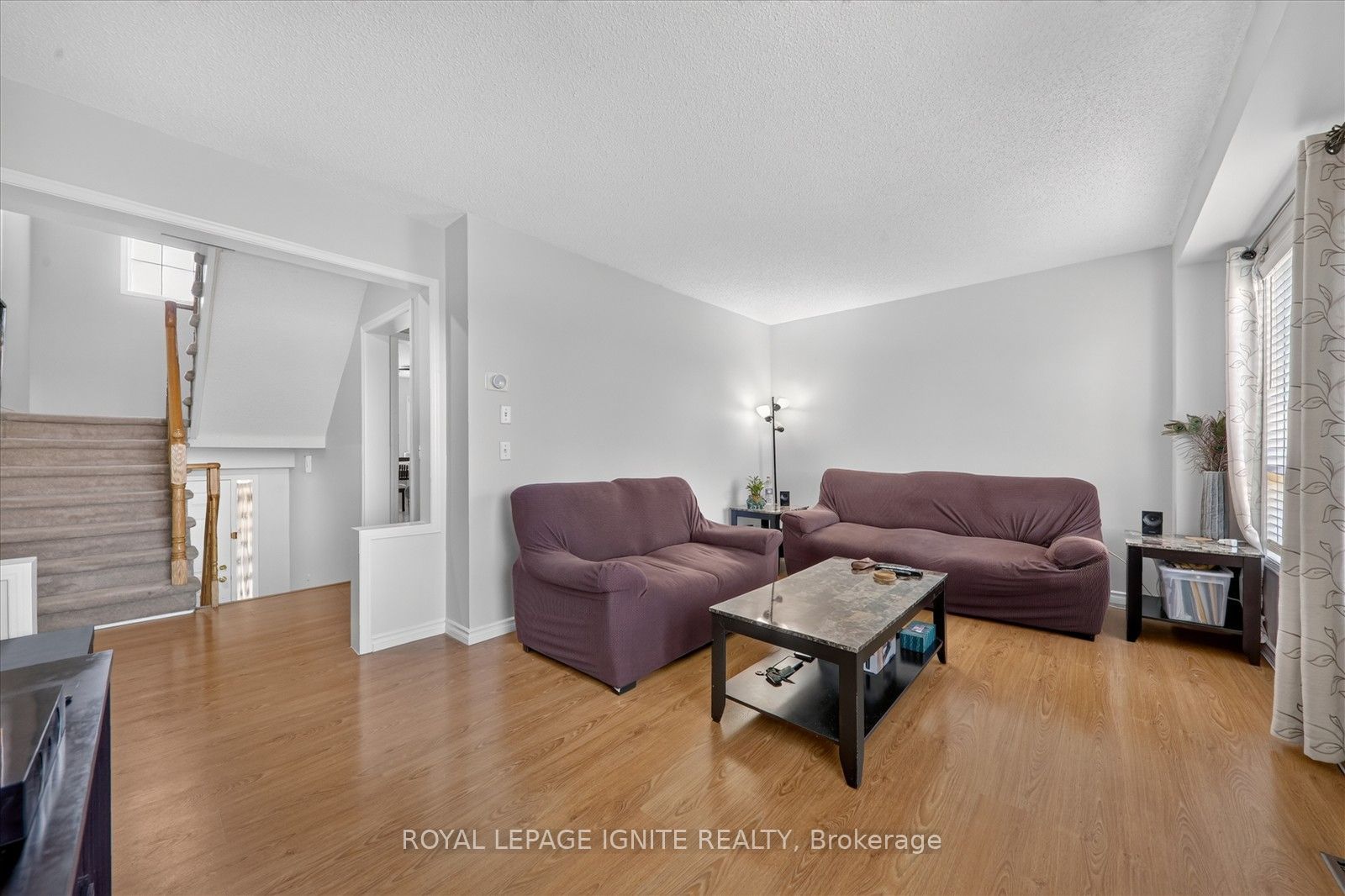2 Sir Lou Drive 51 Property Photo 6