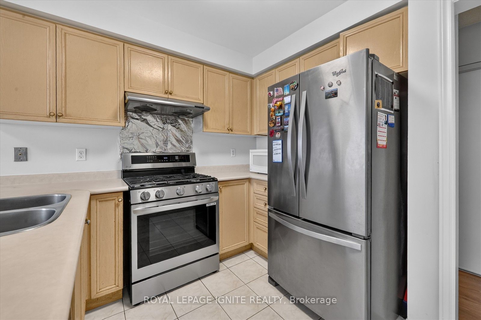 2 Sir Lou Drive 51 Property Photo 11