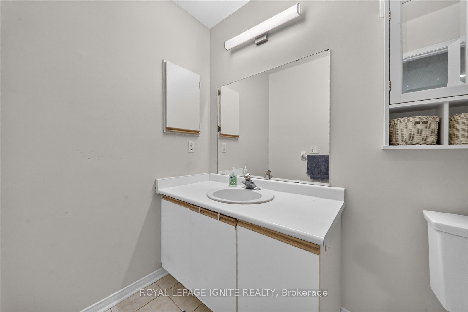 2 Sir Lou Drive 51 Property Photo 18