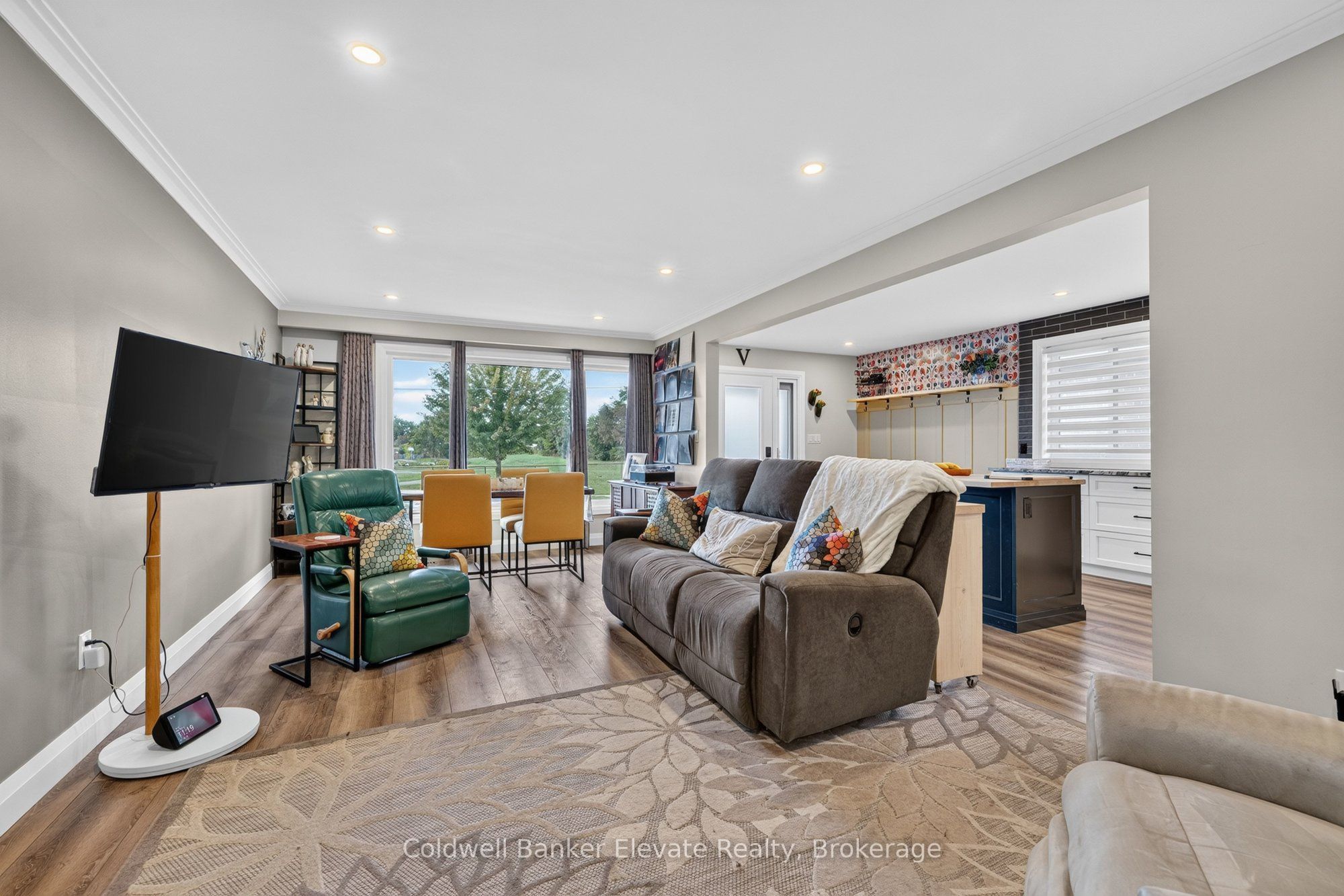 45 Faludon Drive Property Photo 8