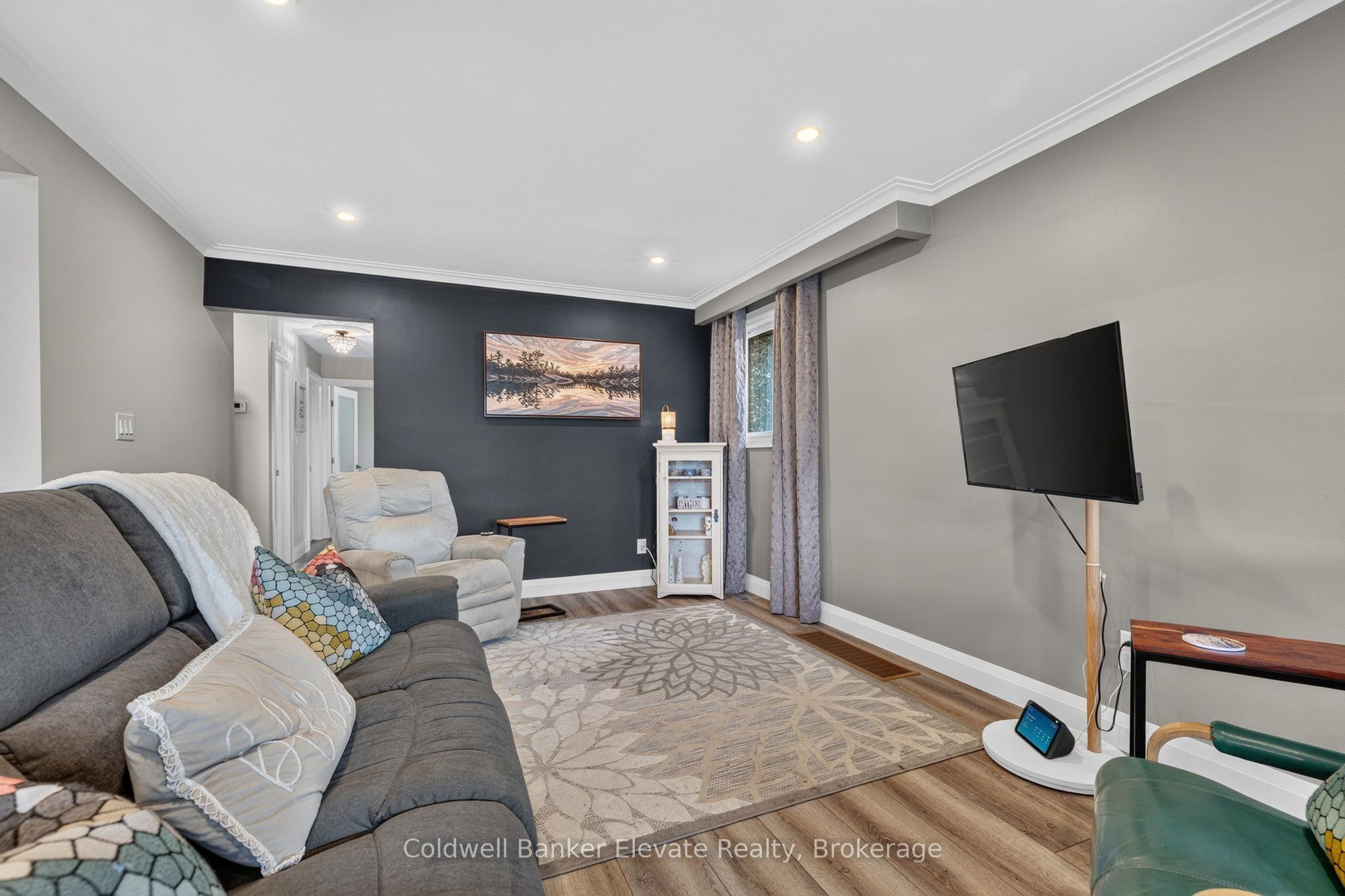 45 Faludon Drive Property Photo 9