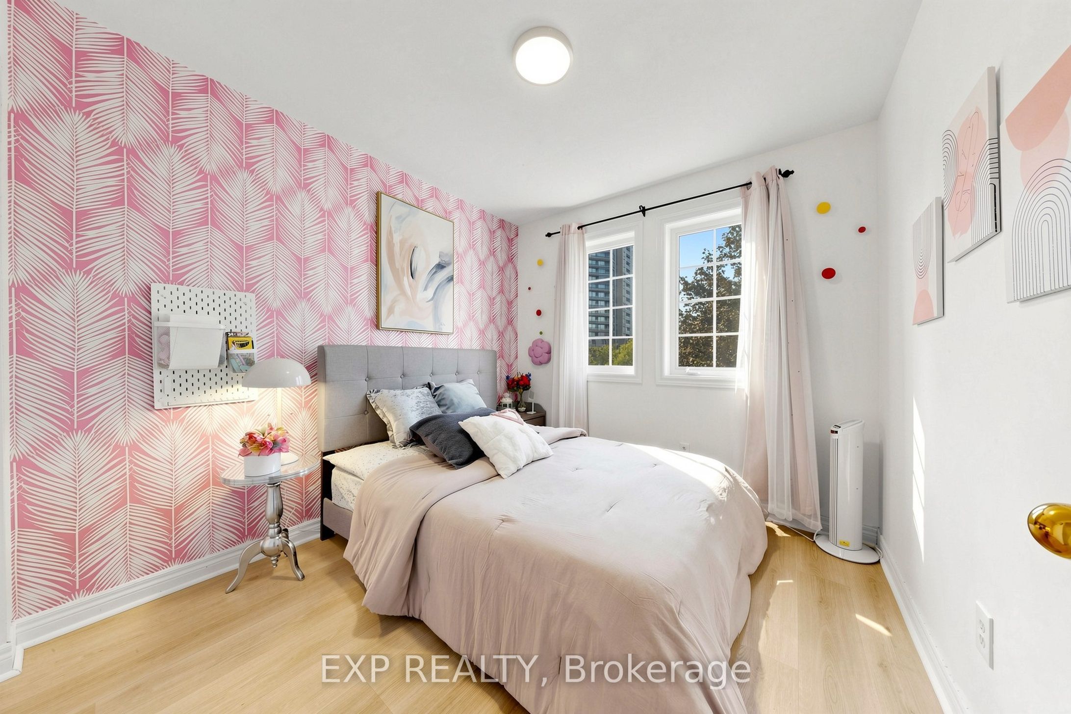 4882 Vienna Court Property Photo 18