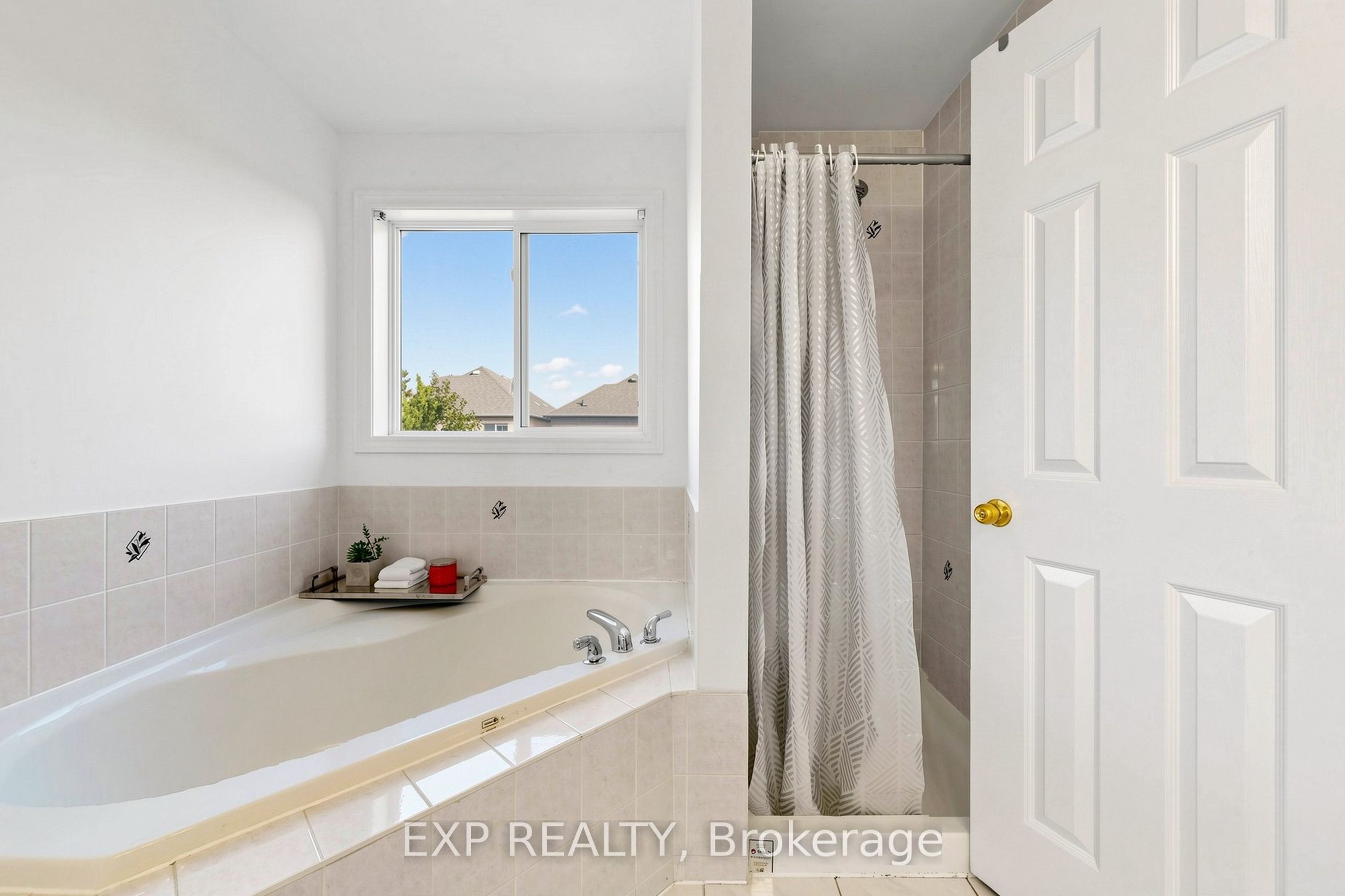 4882 Vienna Court Property Photo 40
