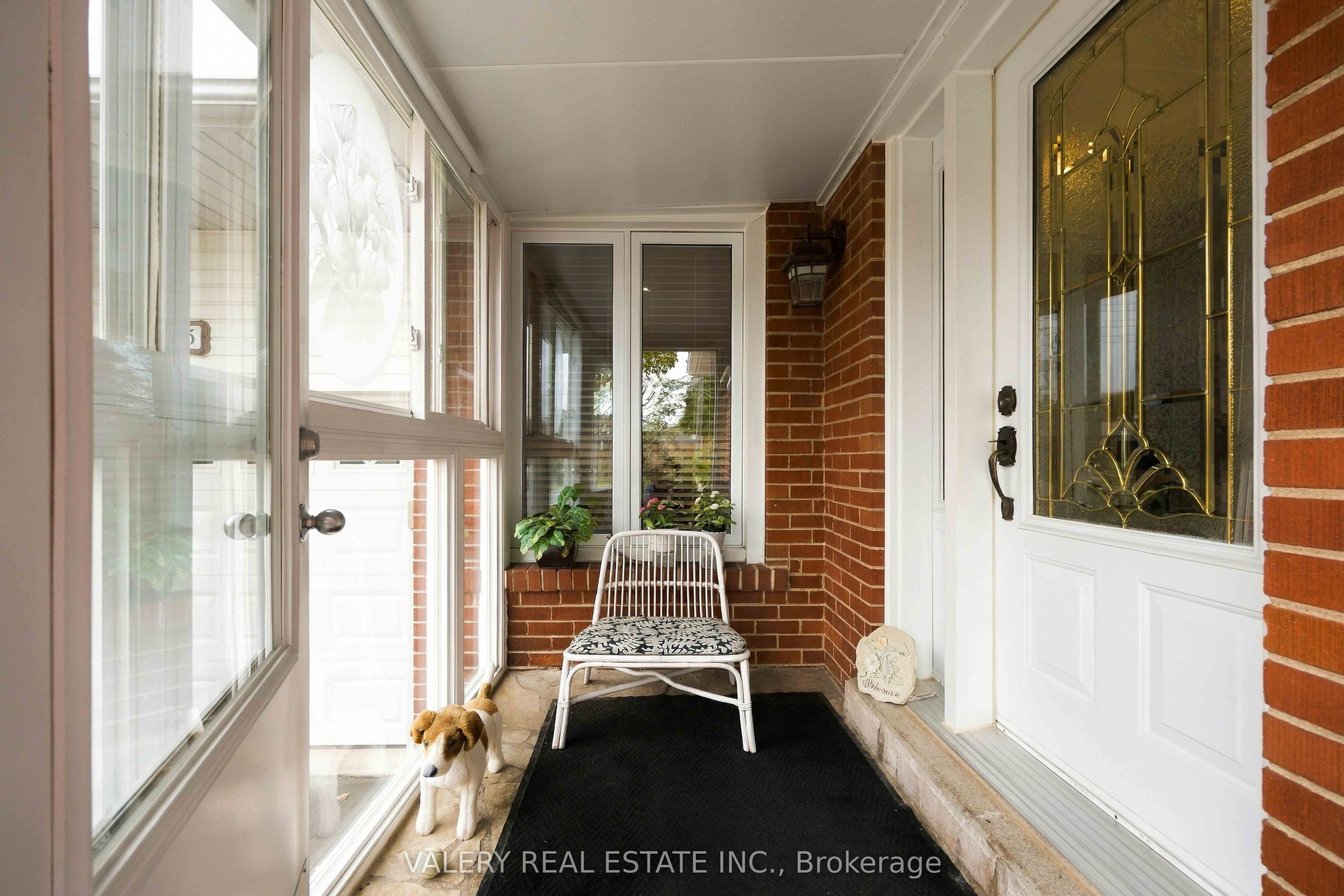 305 Renforth Drive Property Photo 4