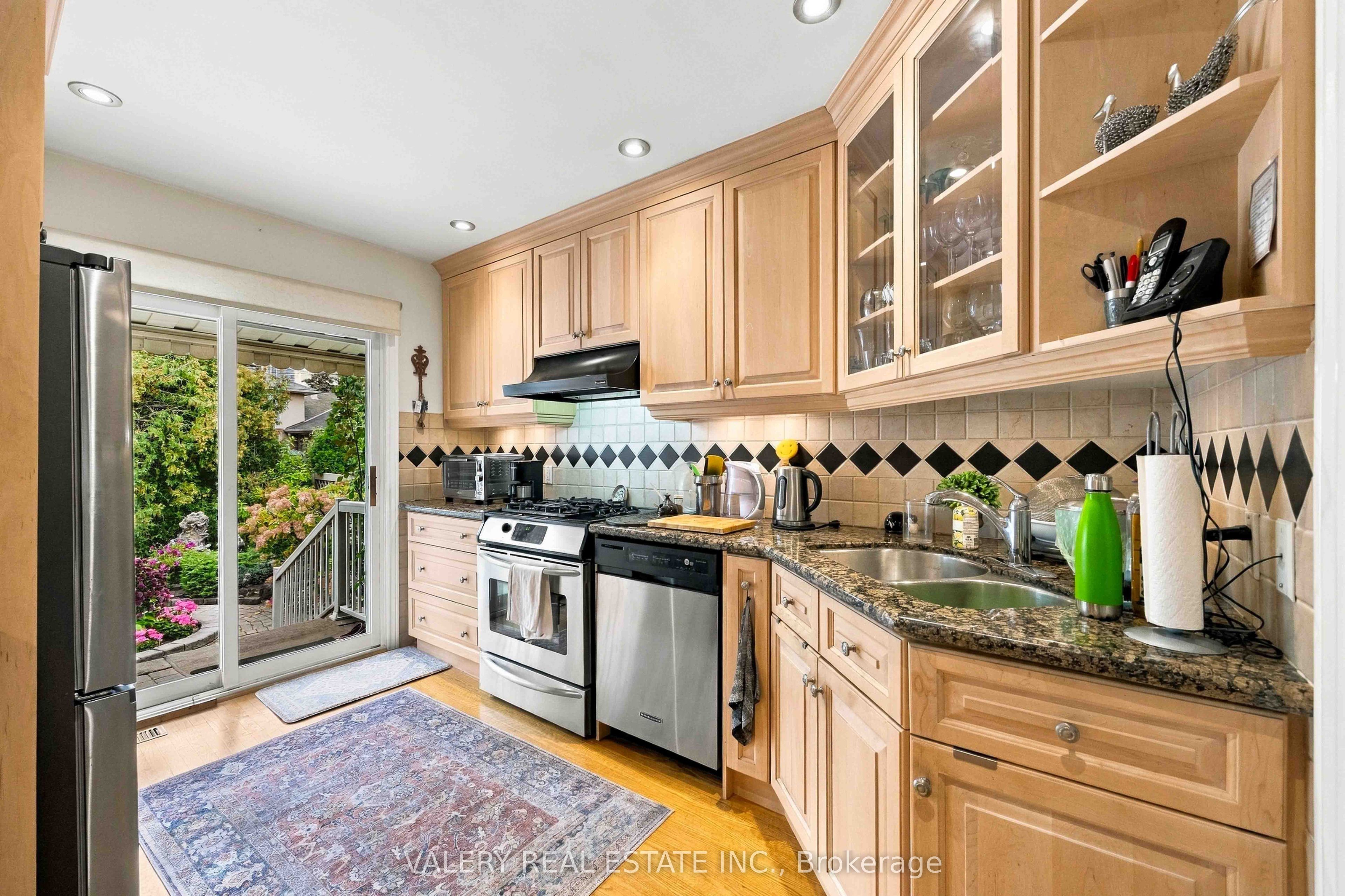 305 Renforth Drive Property Photo 12