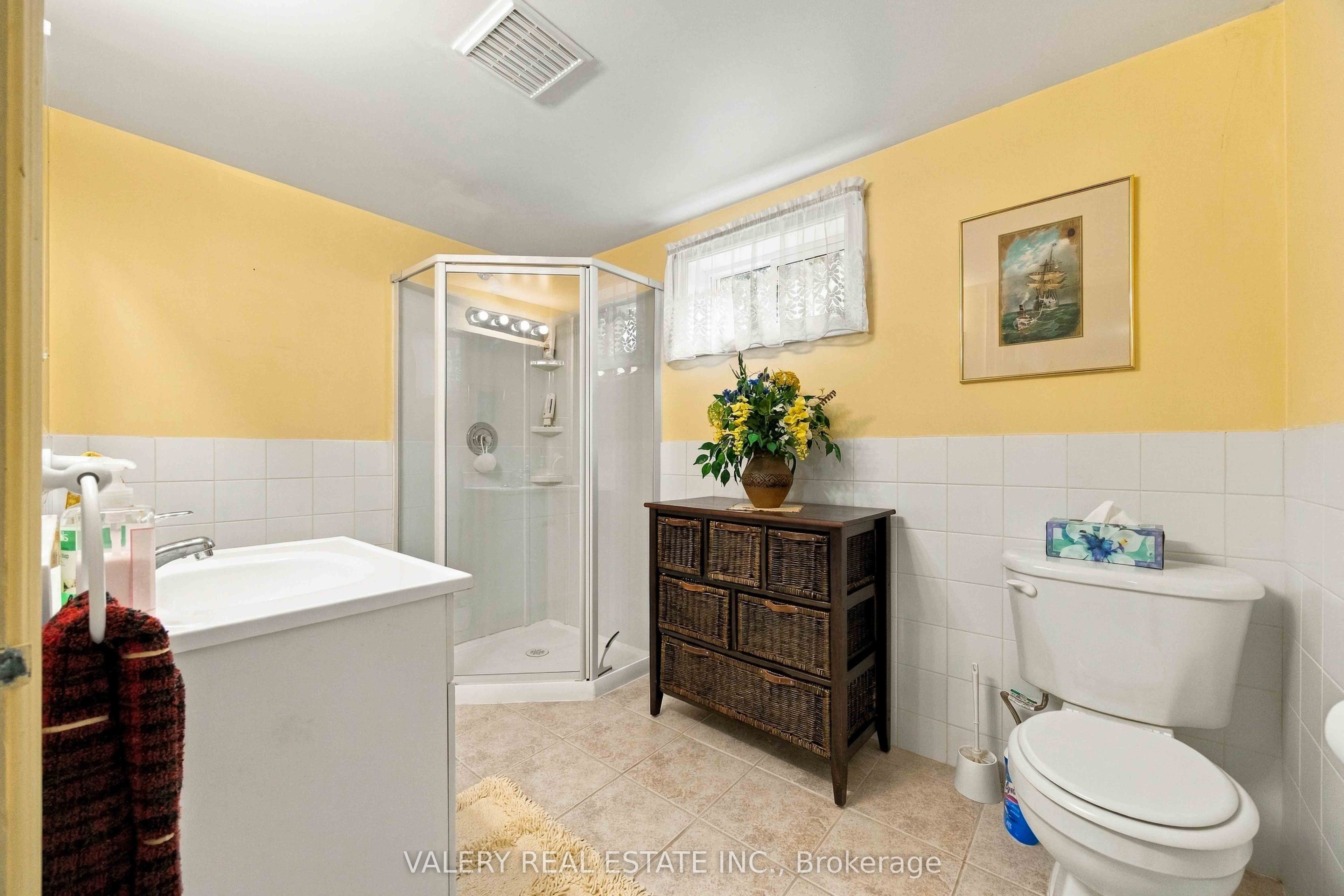 305 Renforth Drive Property Photo 24
