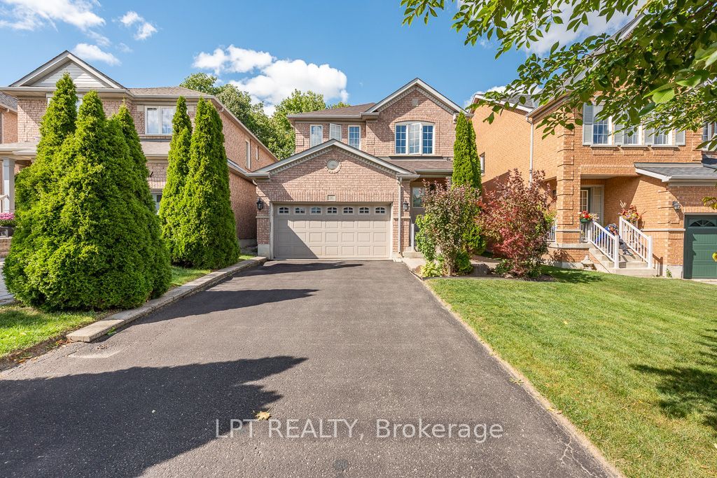 16 Oak Gardens Court Property Photo 3