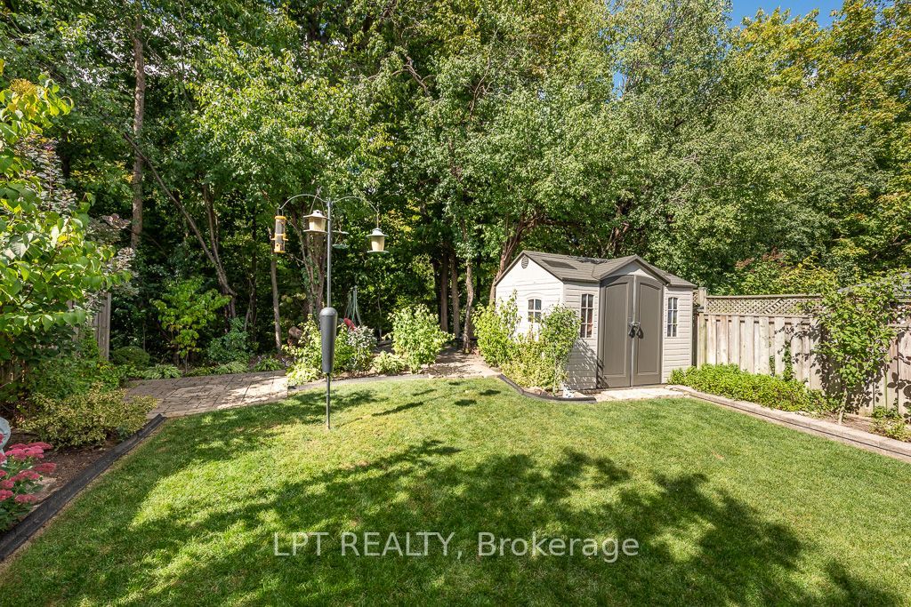 16 Oak Gardens Court Property Photo 41